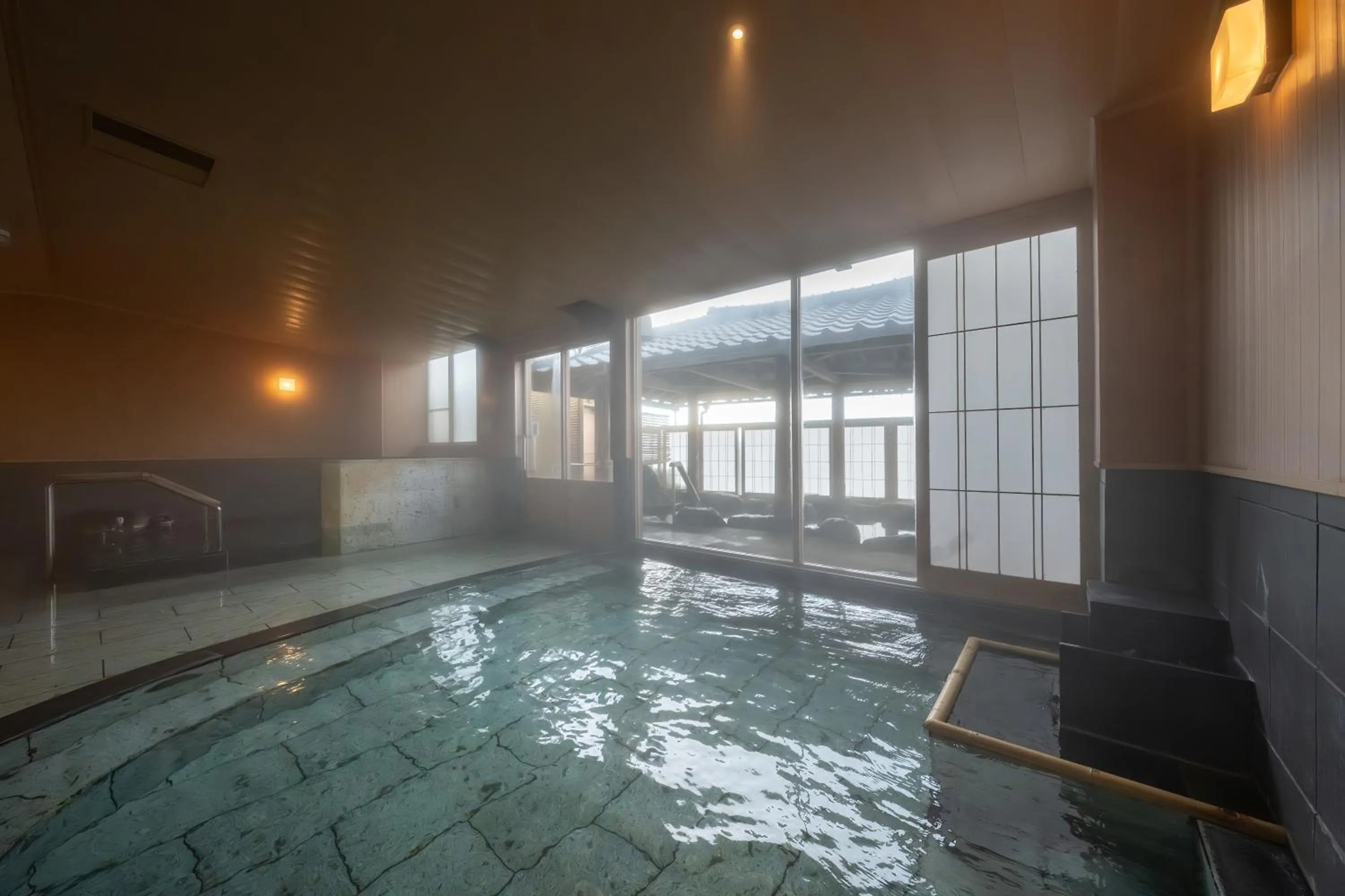 Hot Spring Bath in Ikkyu -Seaside Hotel-