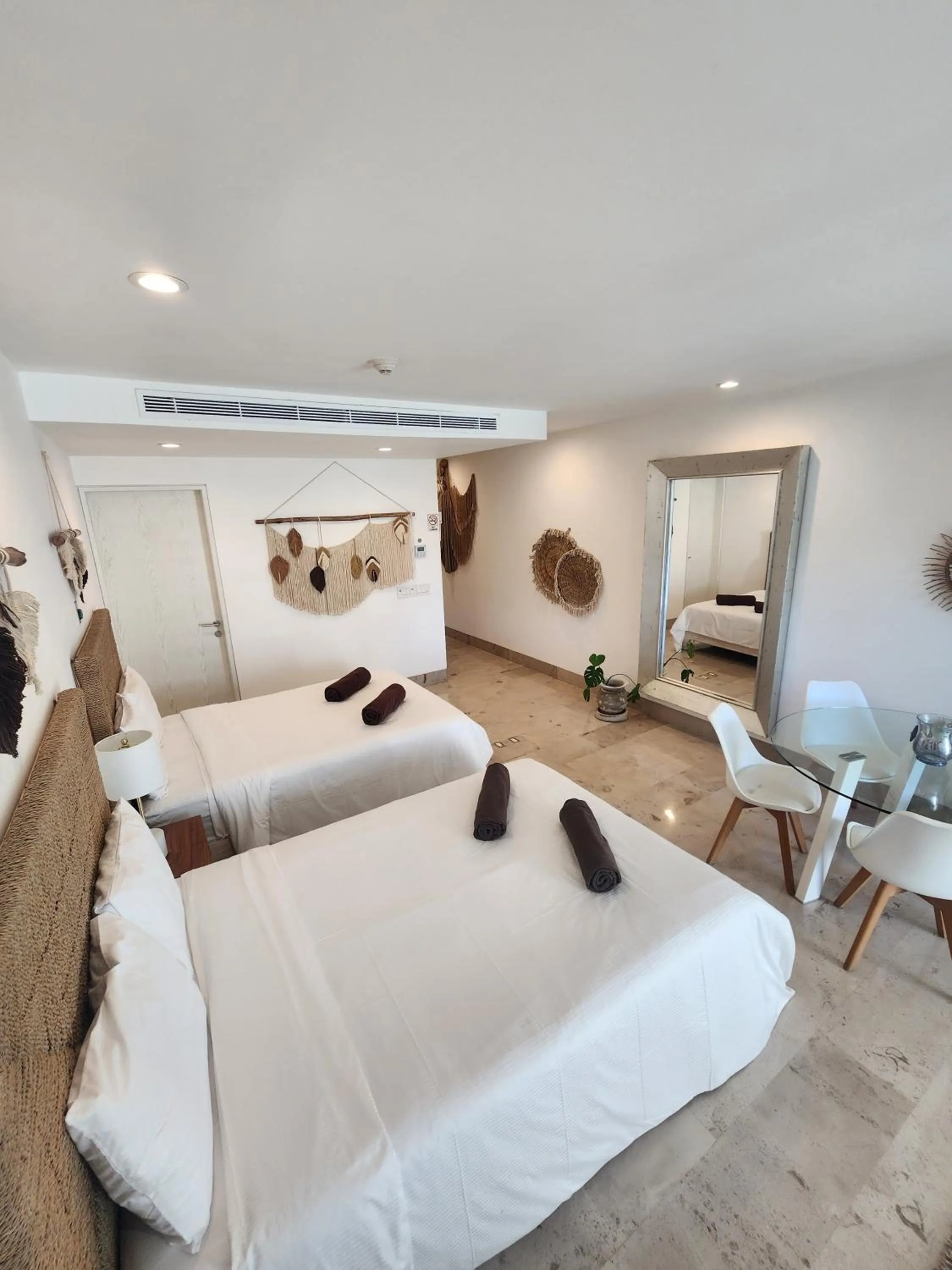 Bed in Oceana by ABNA