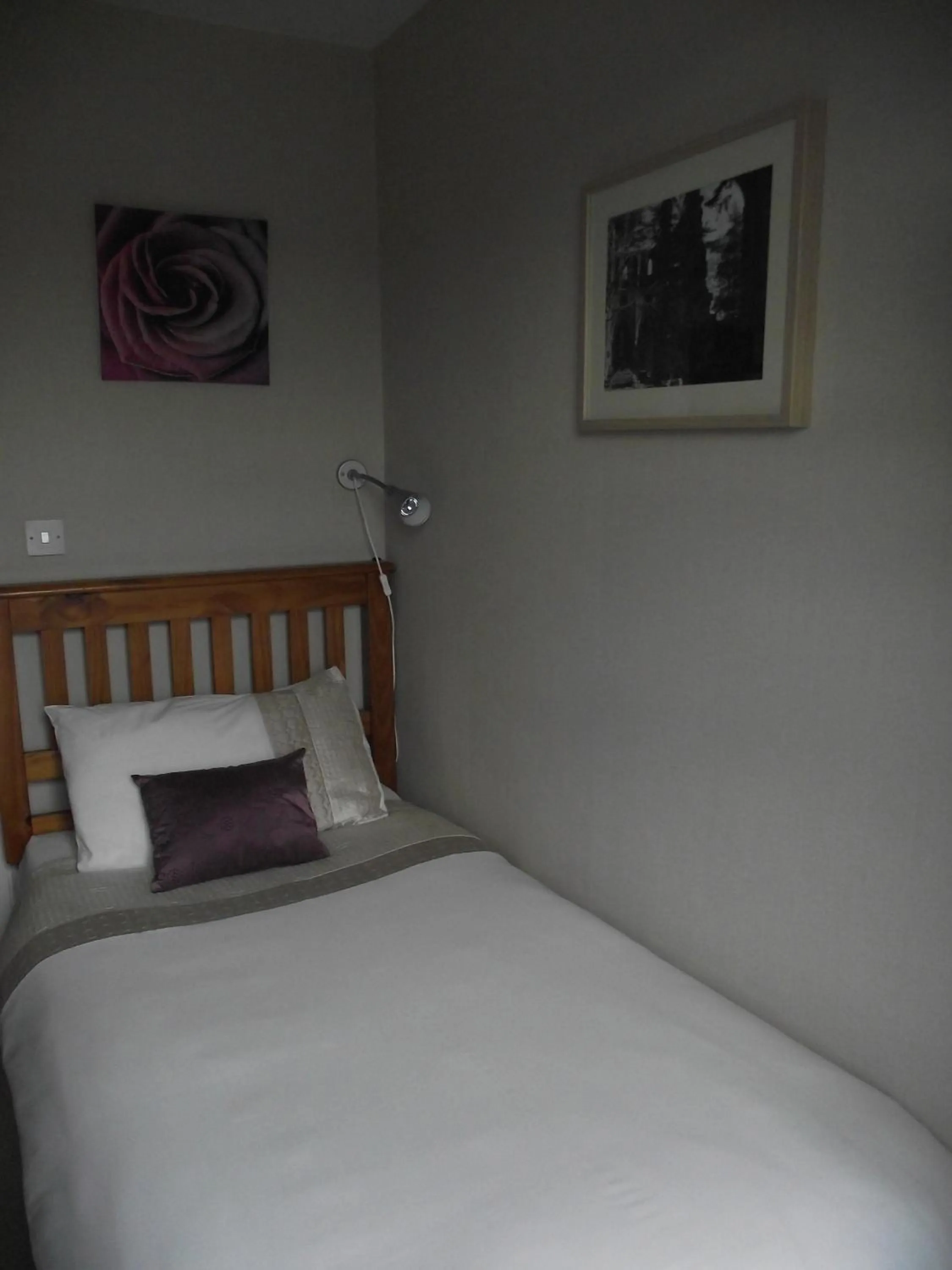 Bed in Broomfield House Bed and Breakfast