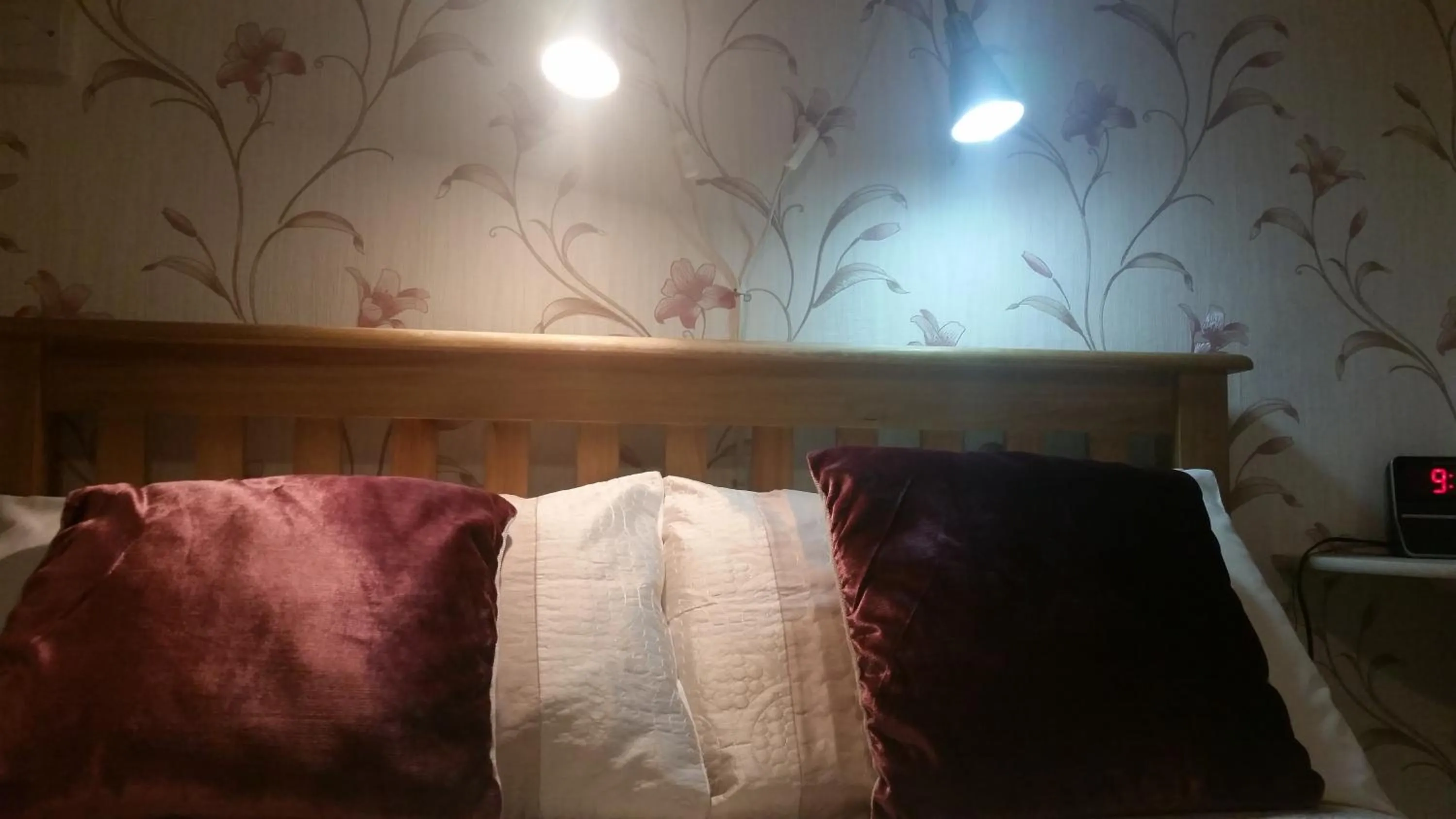 Bed in Broomfield House Bed and Breakfast