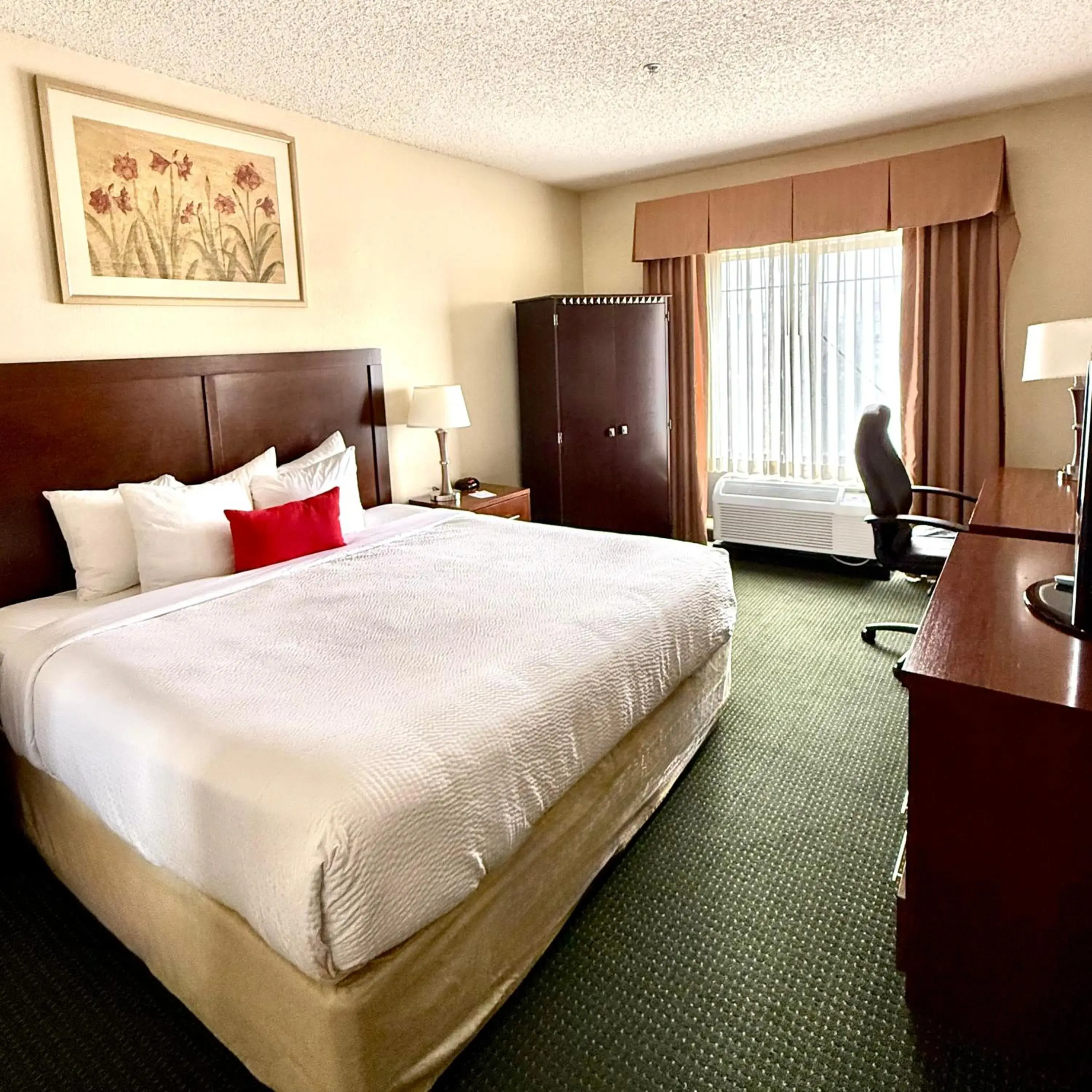 Bedroom, Bed in Ramada by Wyndham Denver International Airport Bedroom, Bed in Ramada by Wyndham Denver International Airport