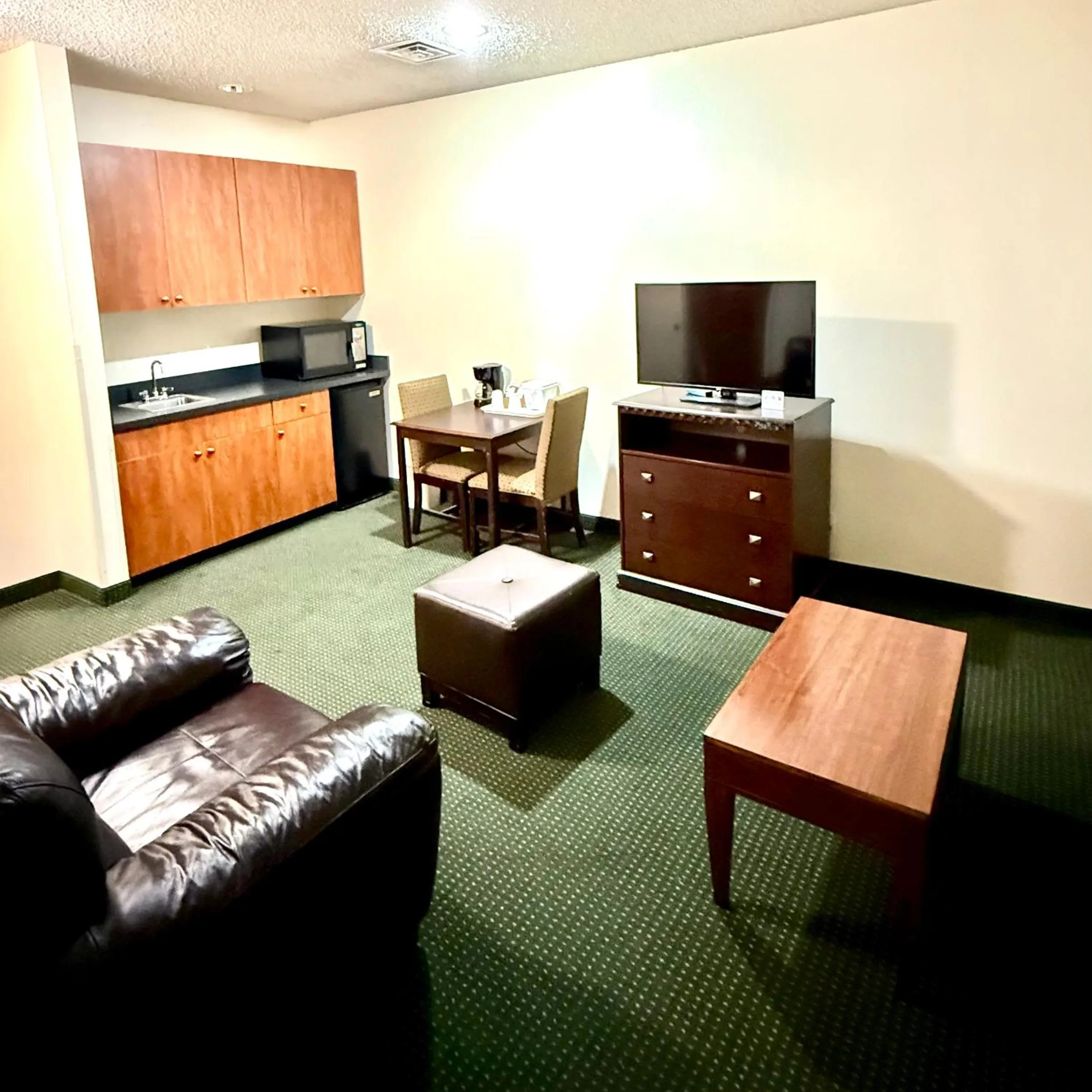 Living room in Ramada by Wyndham Denver International Airport
