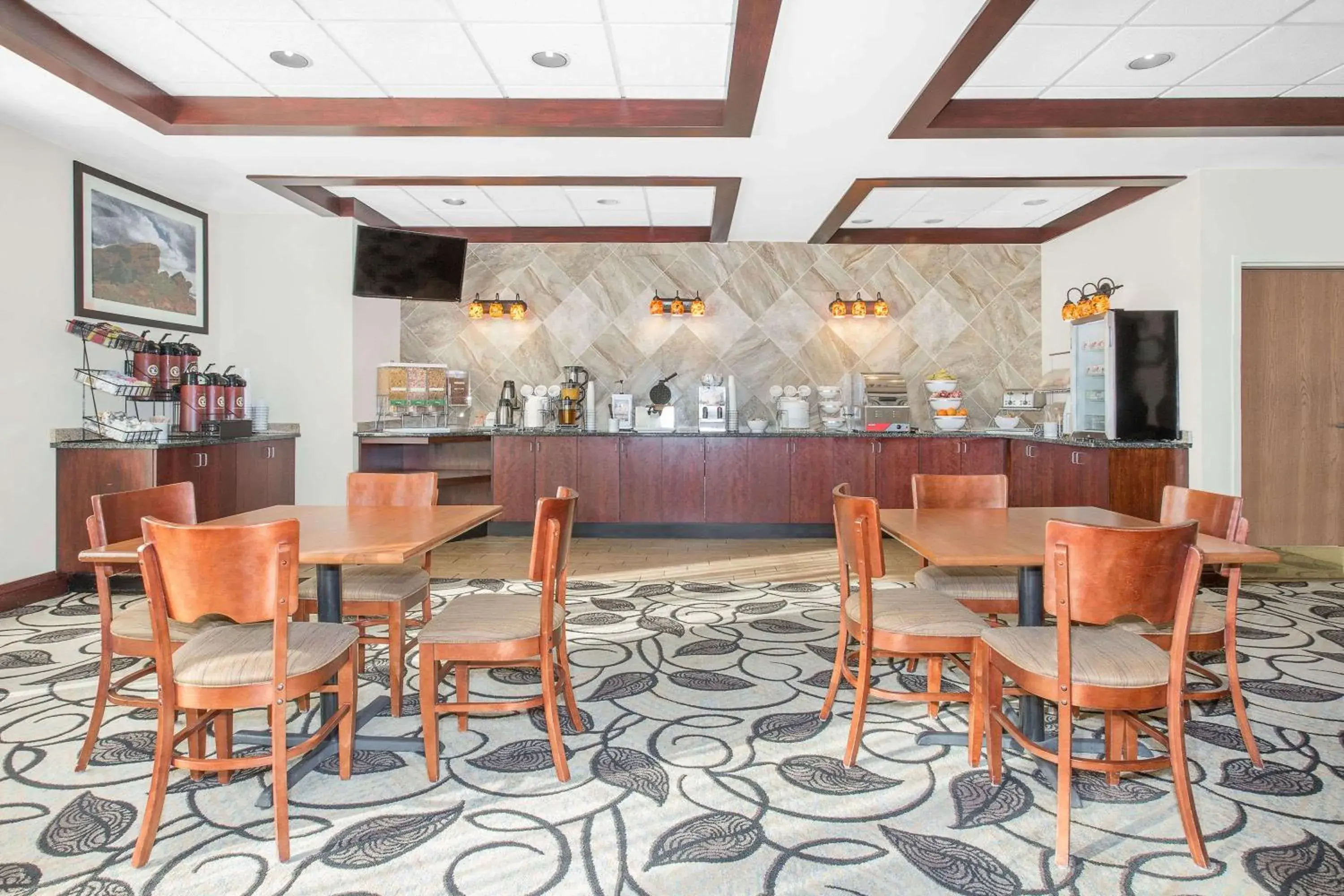 Restaurant/places to eat in Ramada by Wyndham Denver International Airport Restaurant/places to eat in Ramada by Wyndham Denver International Airport