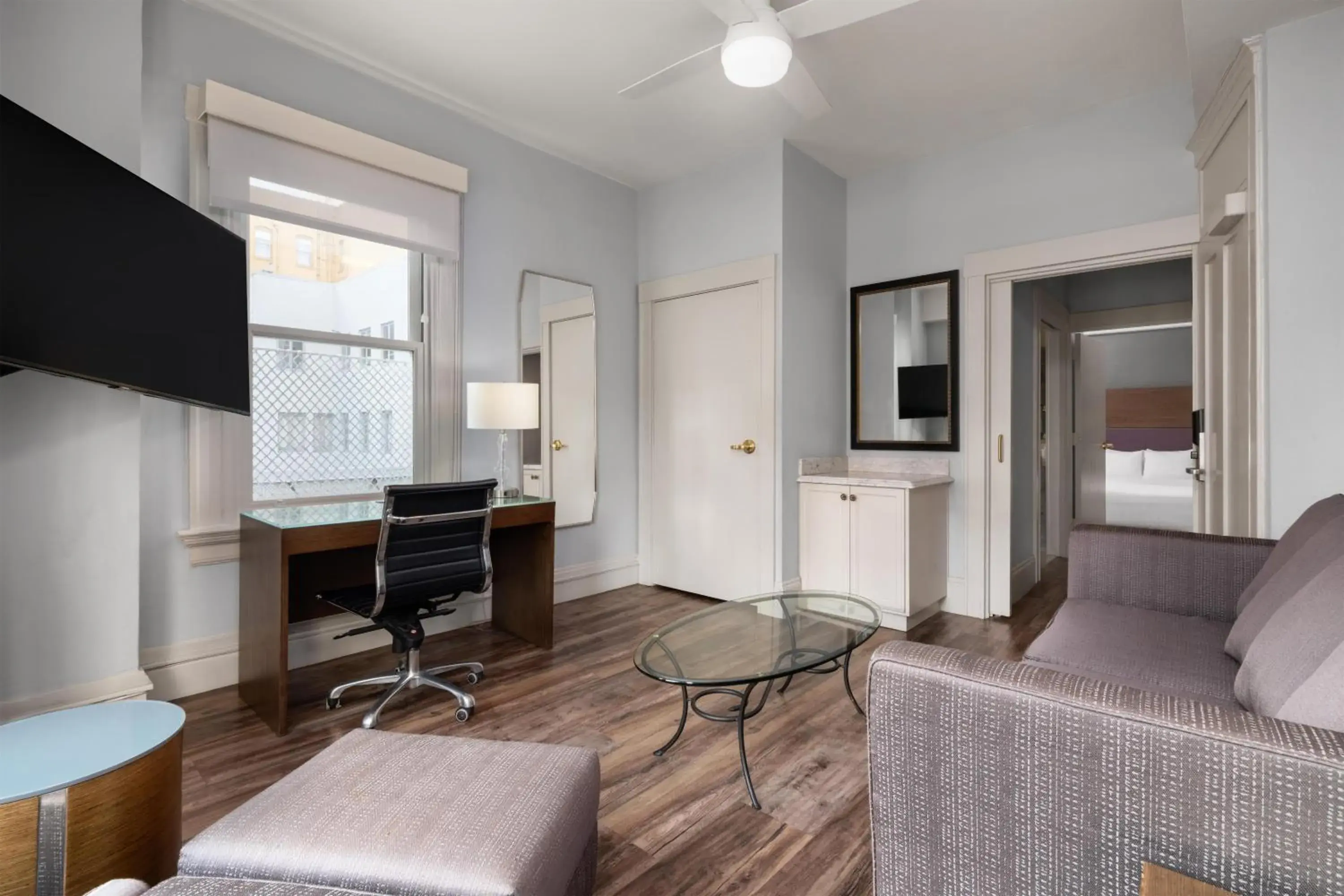 Bedroom in Cartwright Hotel Union Square - BW Premier Collection Bedroom in Cartwright Hotel Union Square - BW Premier Collection