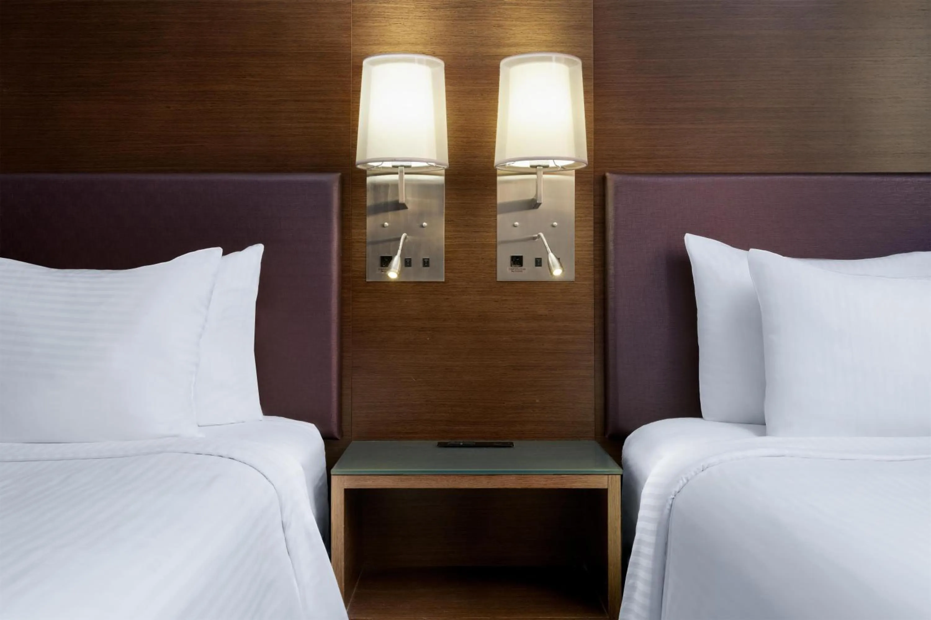 Bedroom, Bed in Cartwright Hotel Union Square - BW Premier Collection