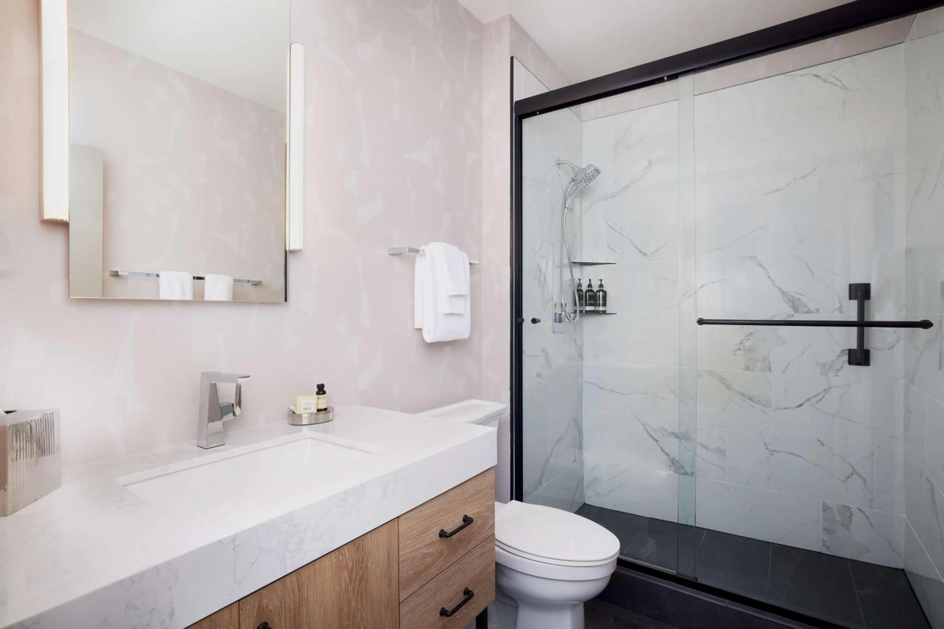 Bathroom in The Barnes San Francisco, Tapestry Collection by Hilton