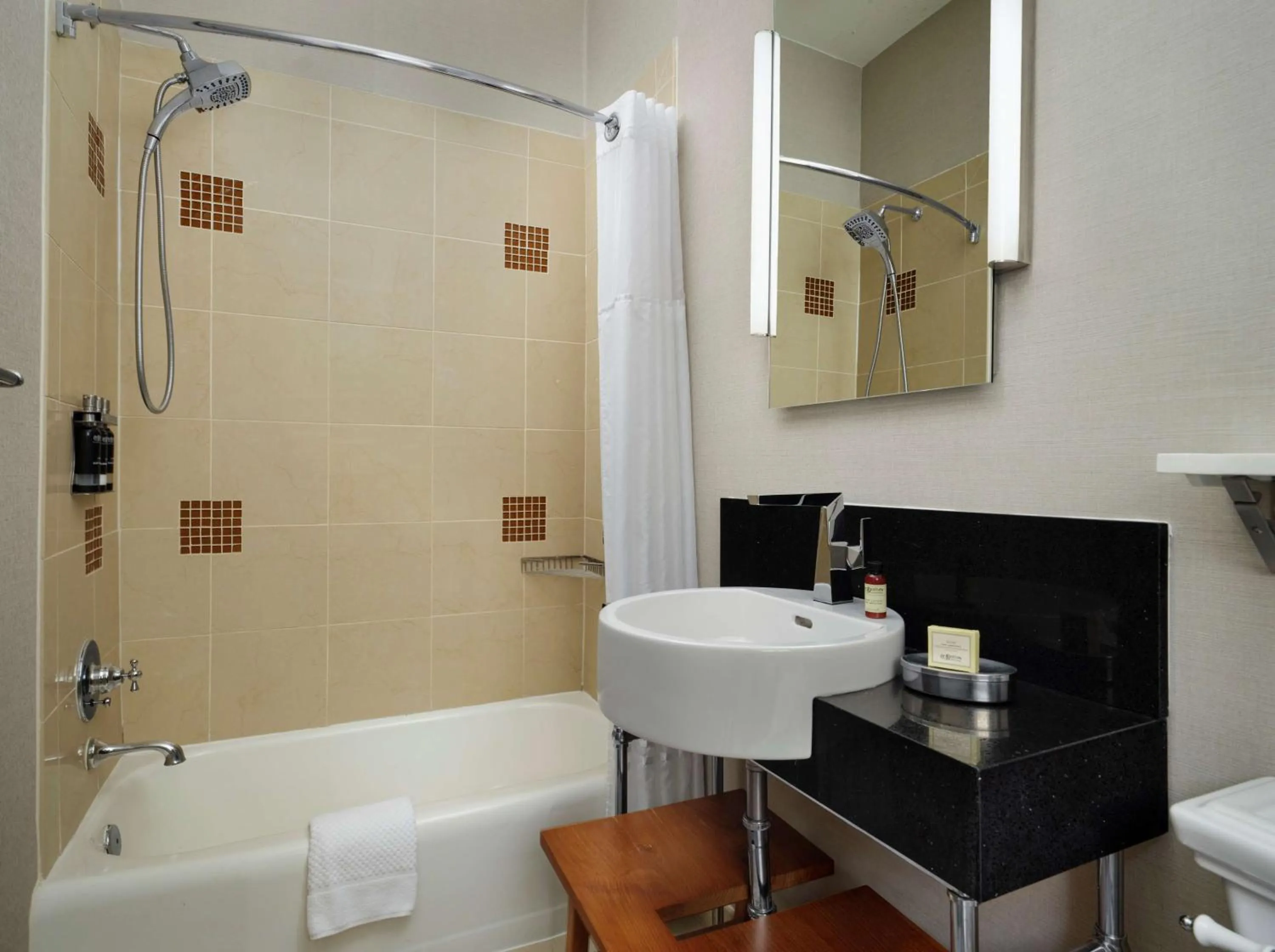 Bathroom in The Barnes San Francisco, Tapestry Collection by Hilton