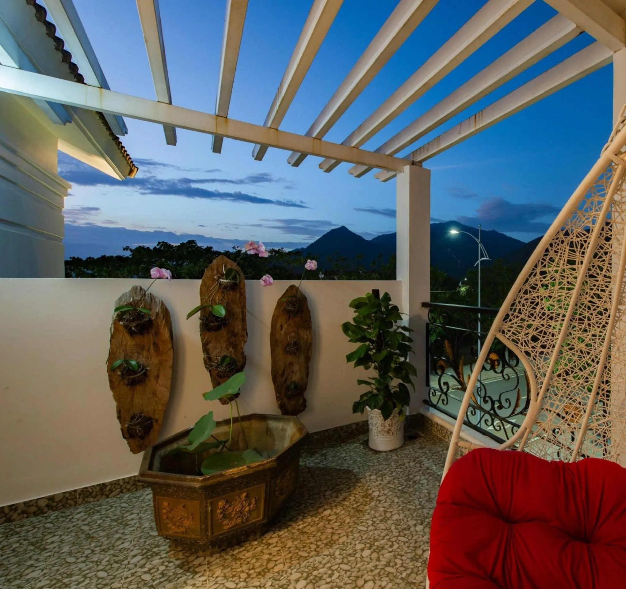 Patio in West Lake Hotel - Near Bai Dai Beach