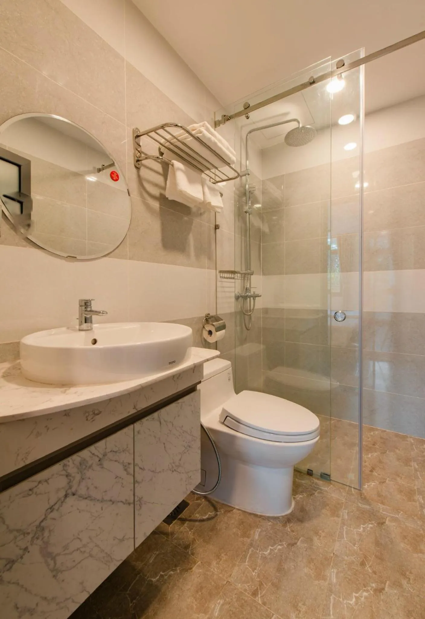 Bathroom in West Lake Hotel - Near Bai Dai Beach