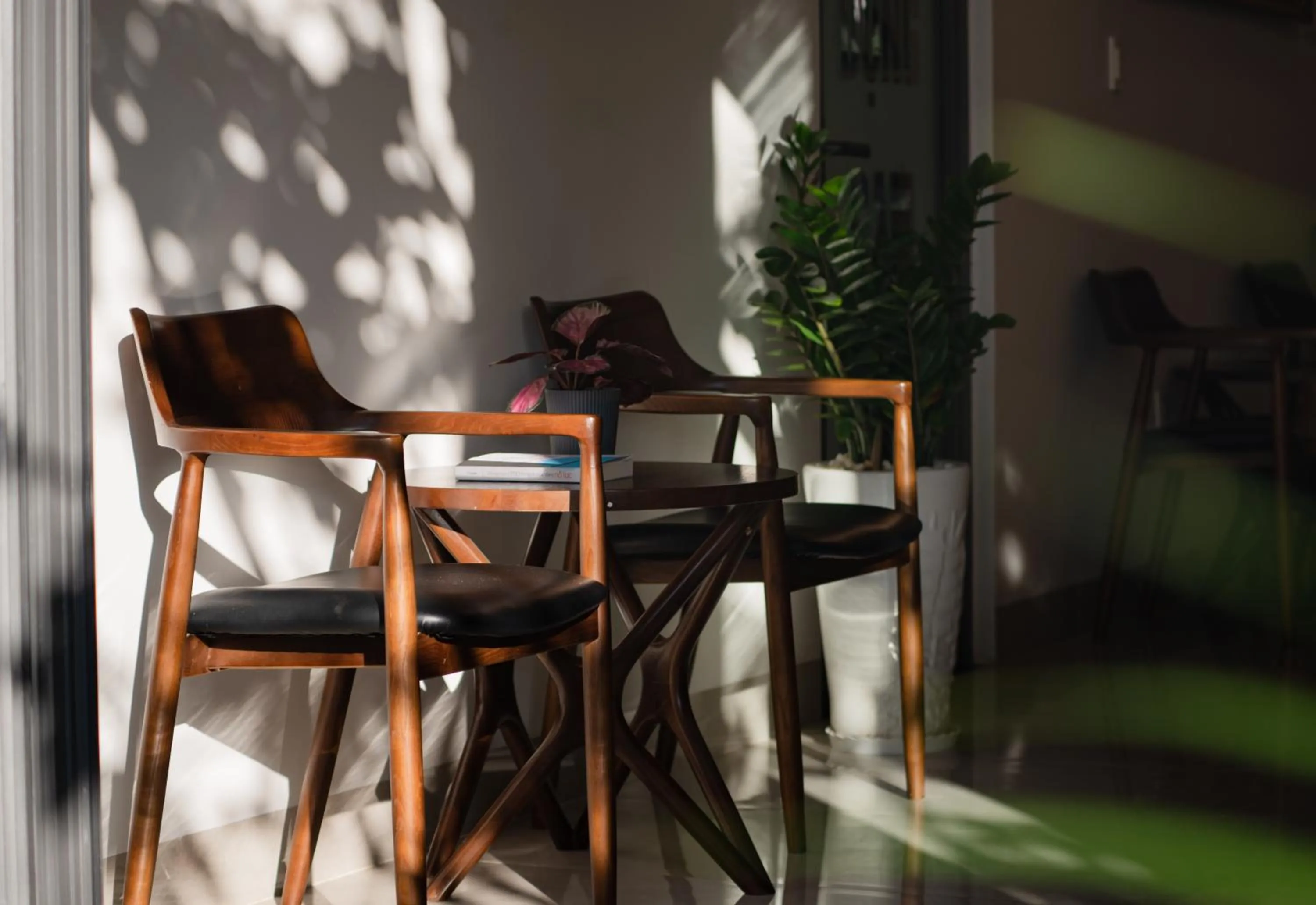 Living room in West Lake Hotel - Near Bai Dai Beach