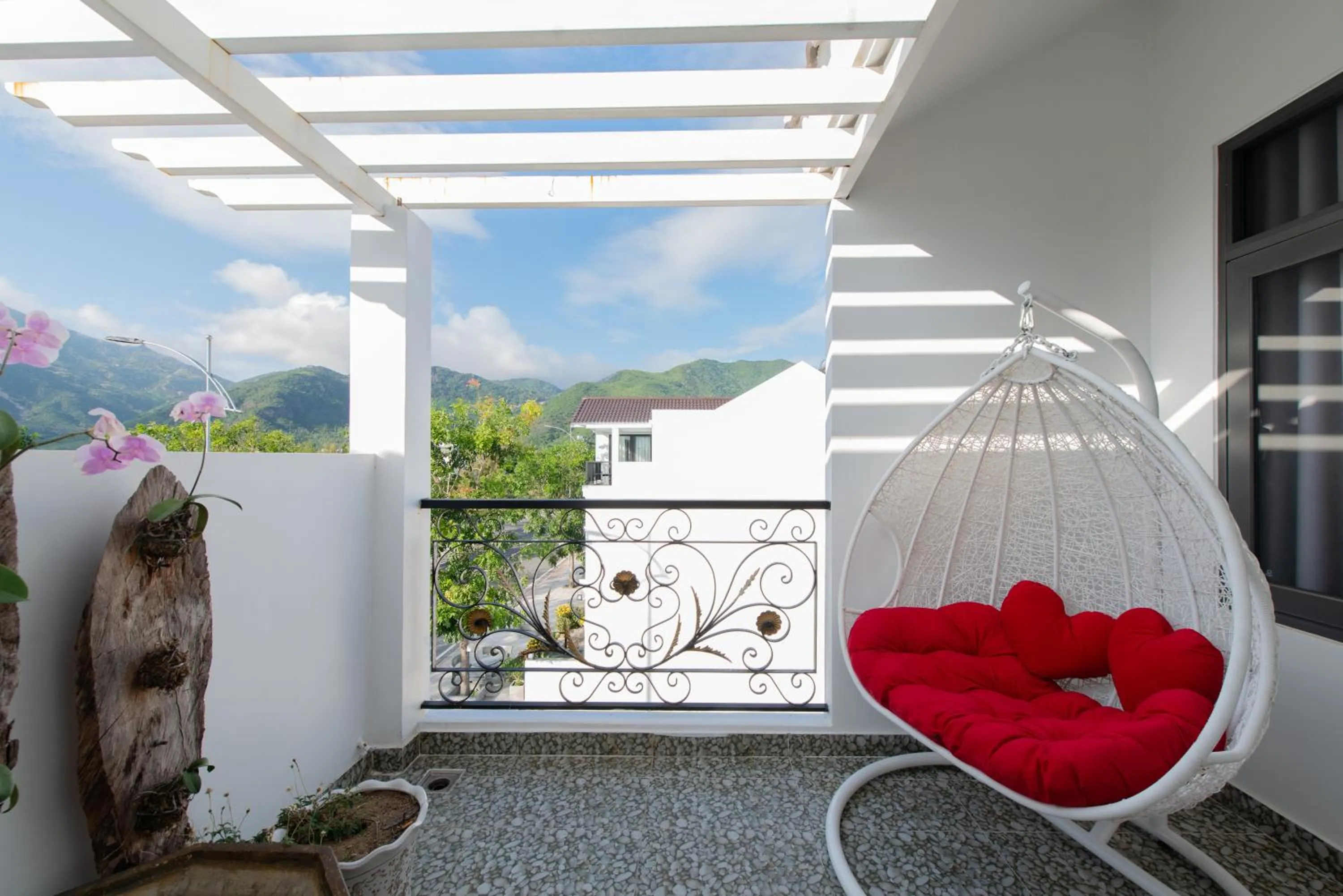 Day in West Lake Hotel - Near Bai Dai Beach