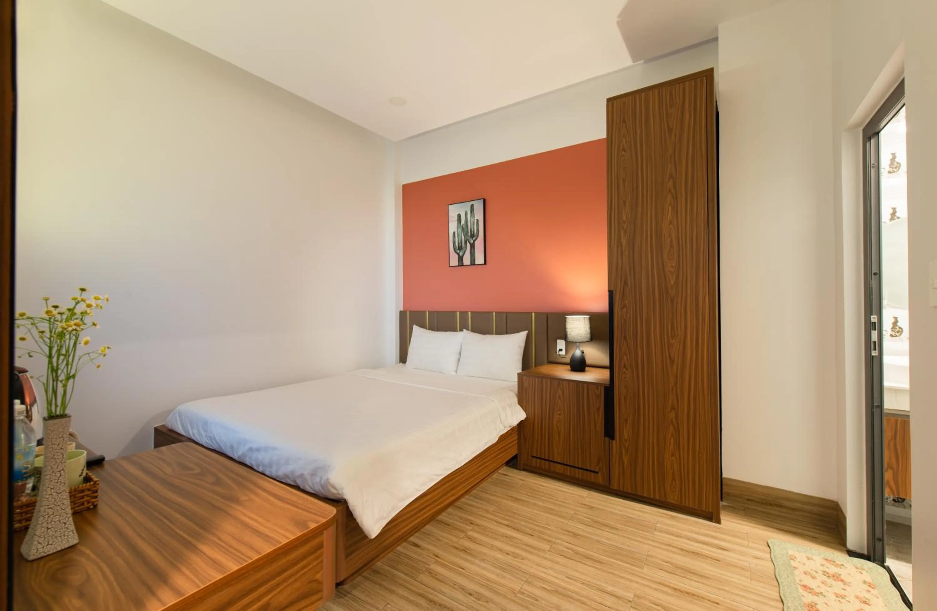 Photo of the whole room, Bed in West Lake Hotel - Near Bai Dai Beach