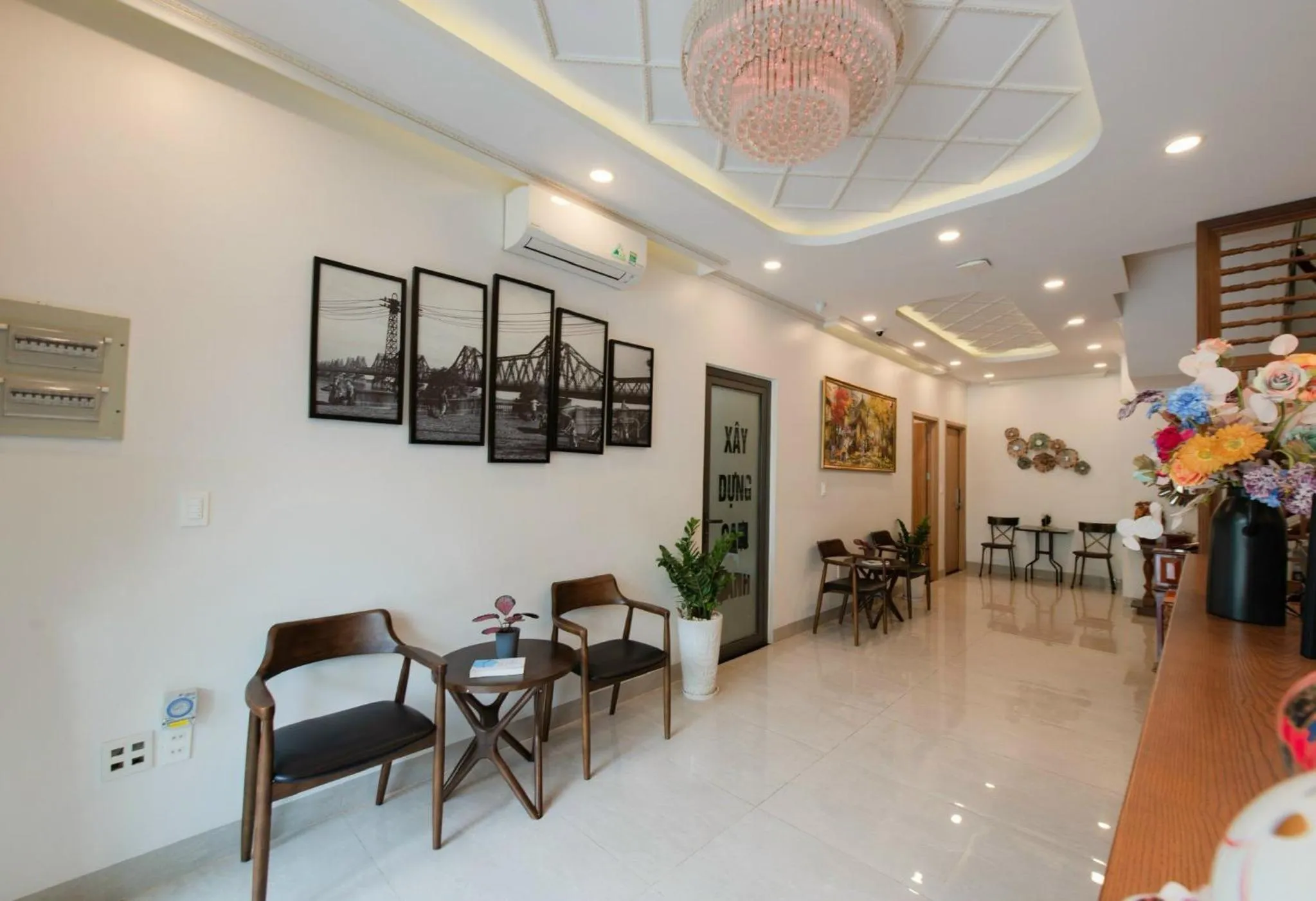 Lobby or reception in West Lake Hotel - Near Bai Dai Beach