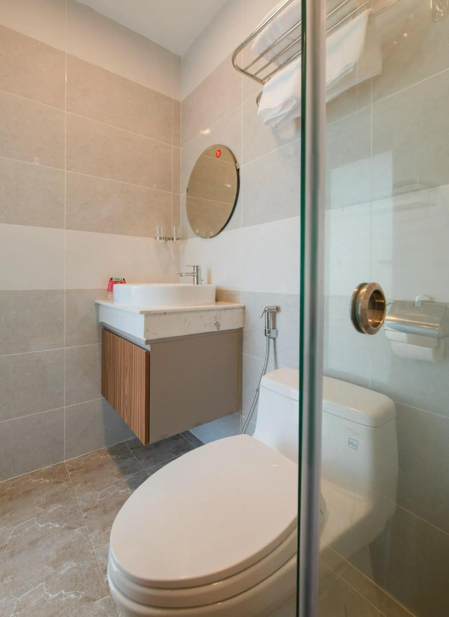 Toilet in West Lake Hotel - Near Bai Dai Beach