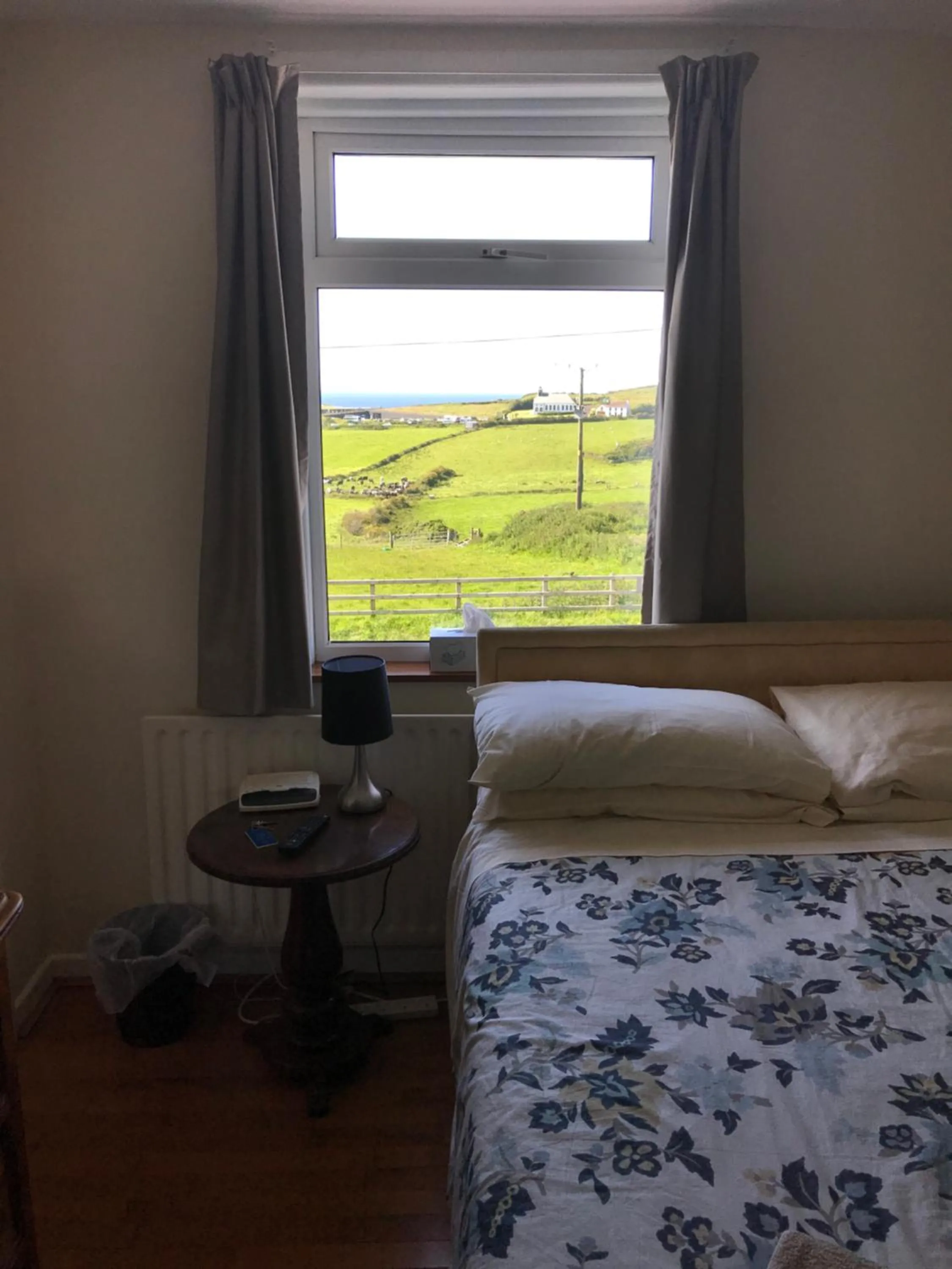 Bed in Carnside Guest House