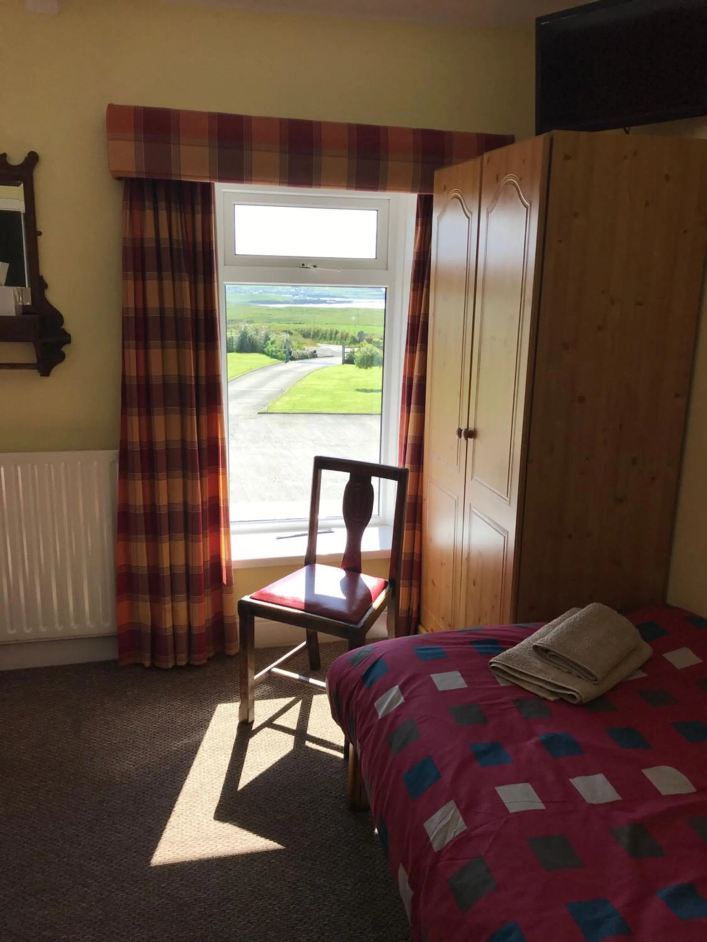 Bed in Carnside Guest House