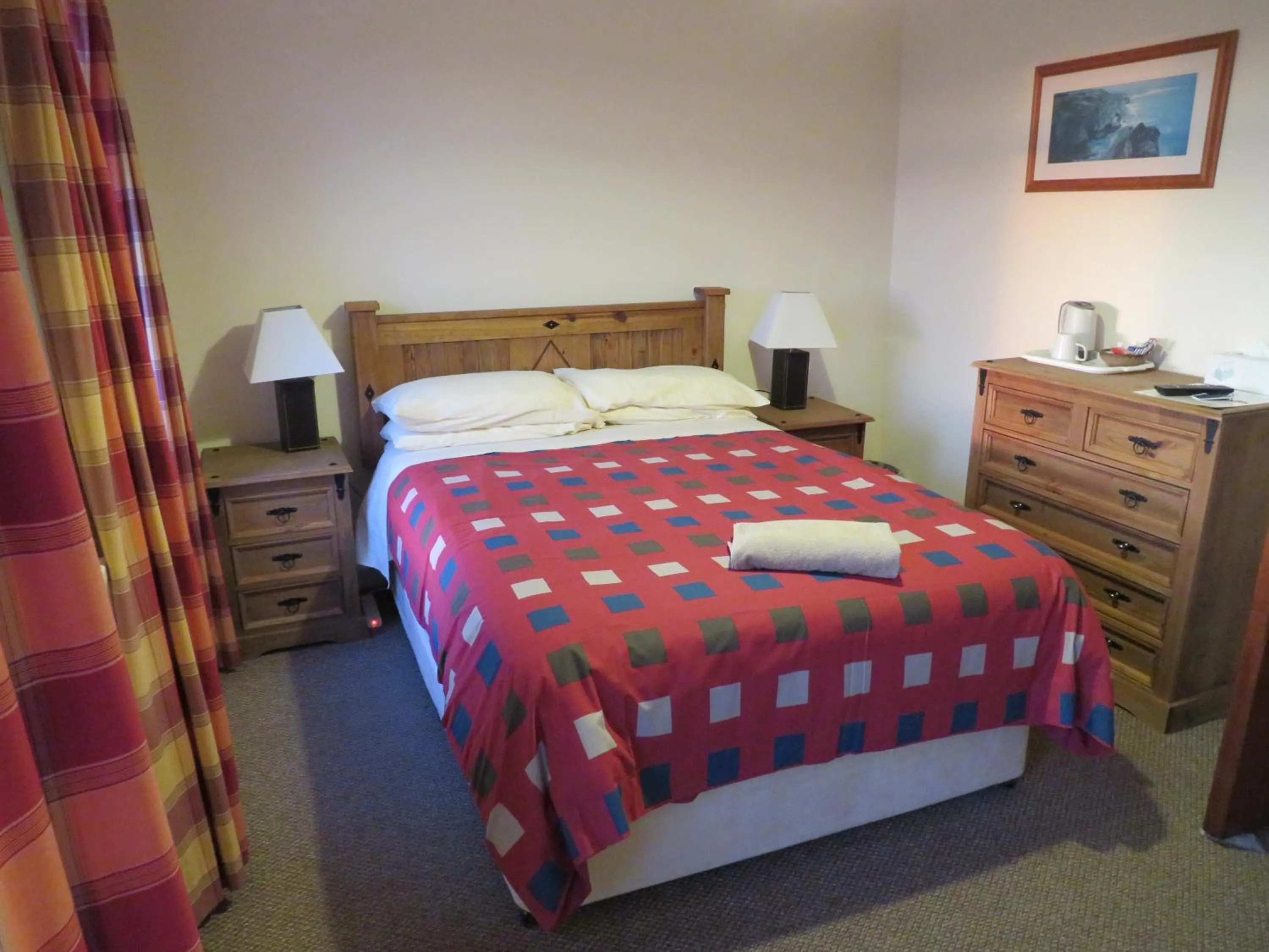 Bed in Carnside Guest House