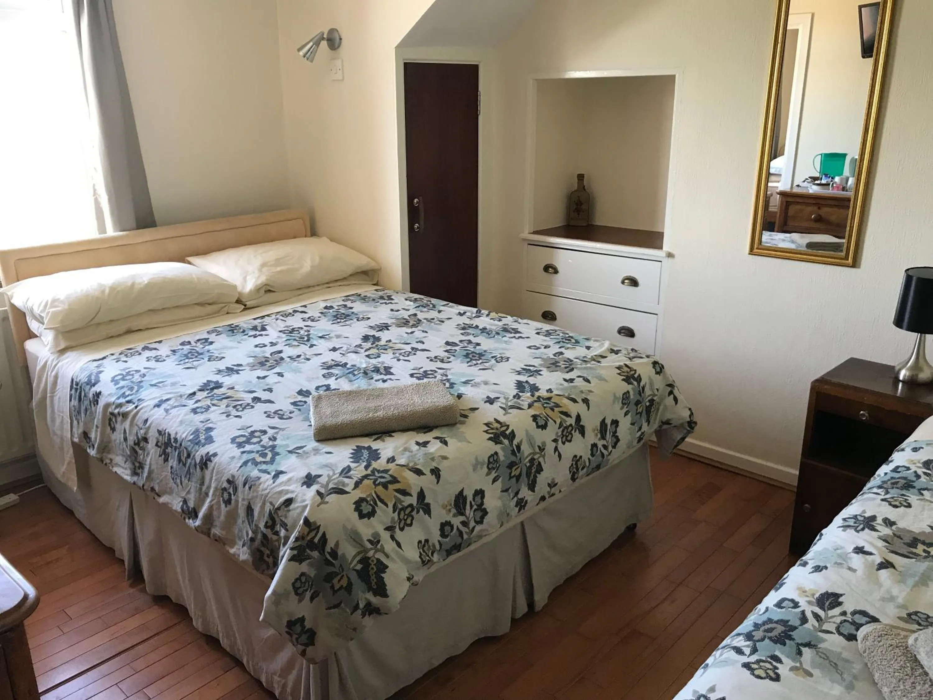 Bed in Carnside Guest House