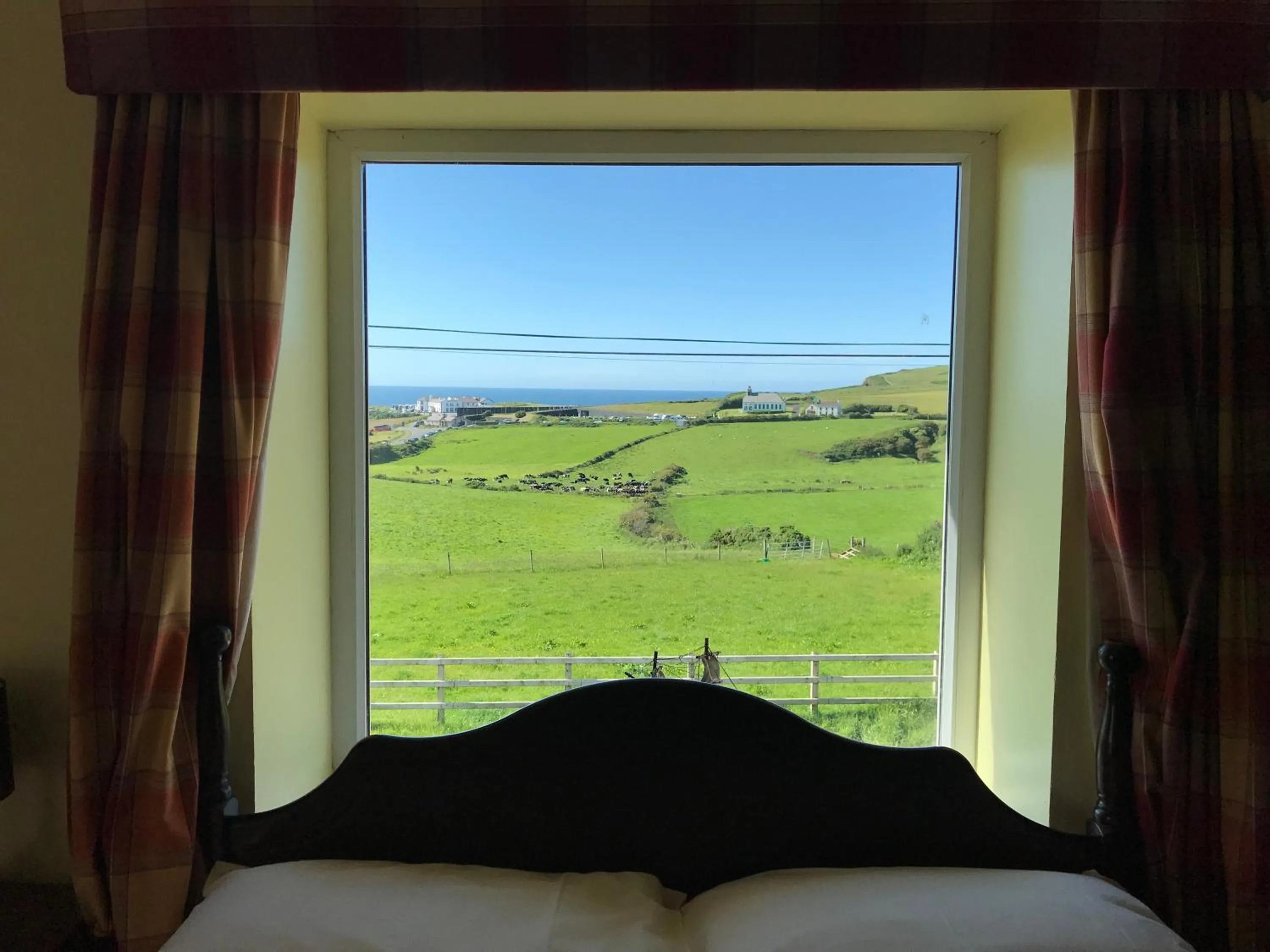 Bed in Carnside Guest House