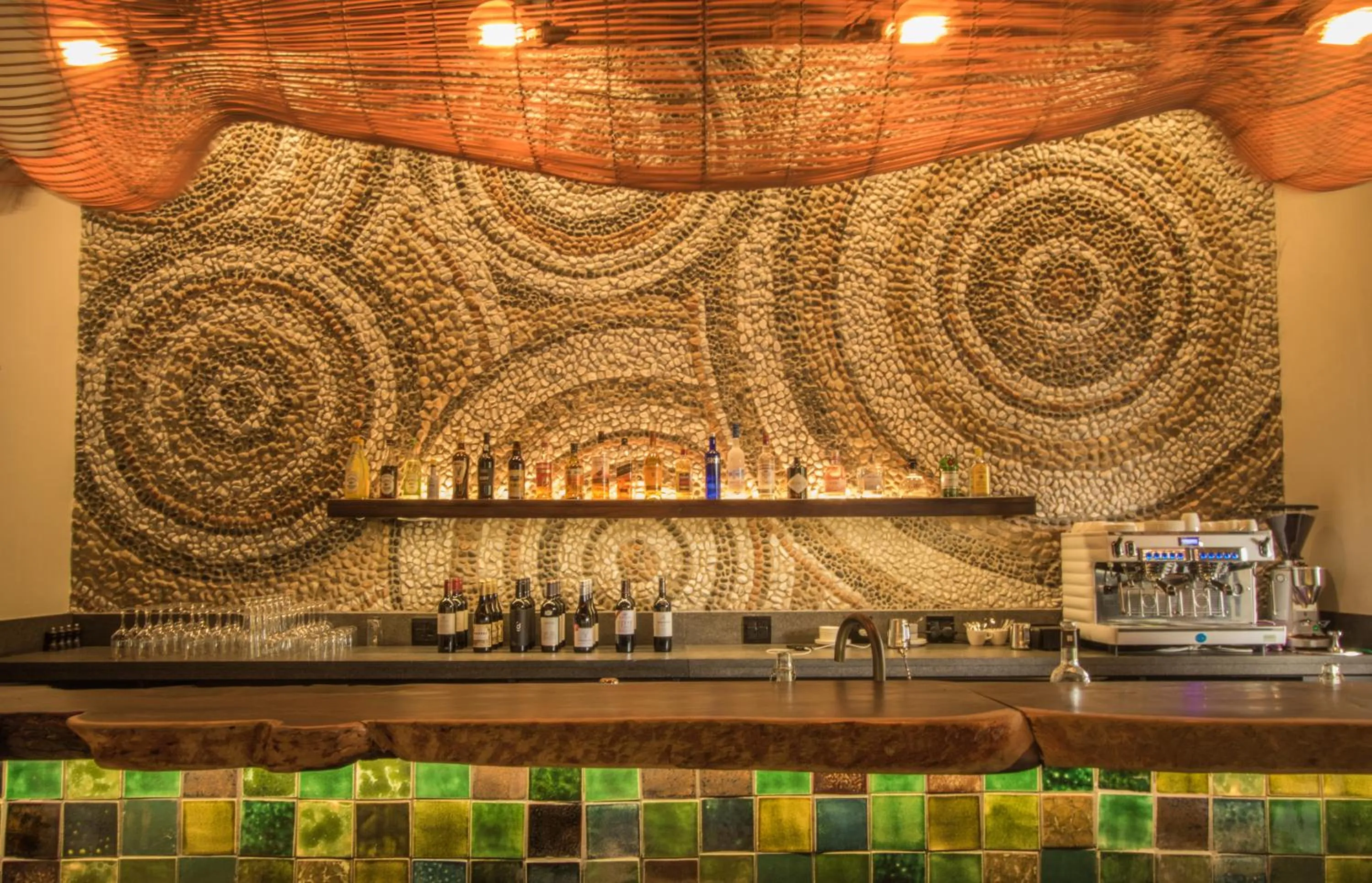 Lounge or bar in Abelana River Lodge