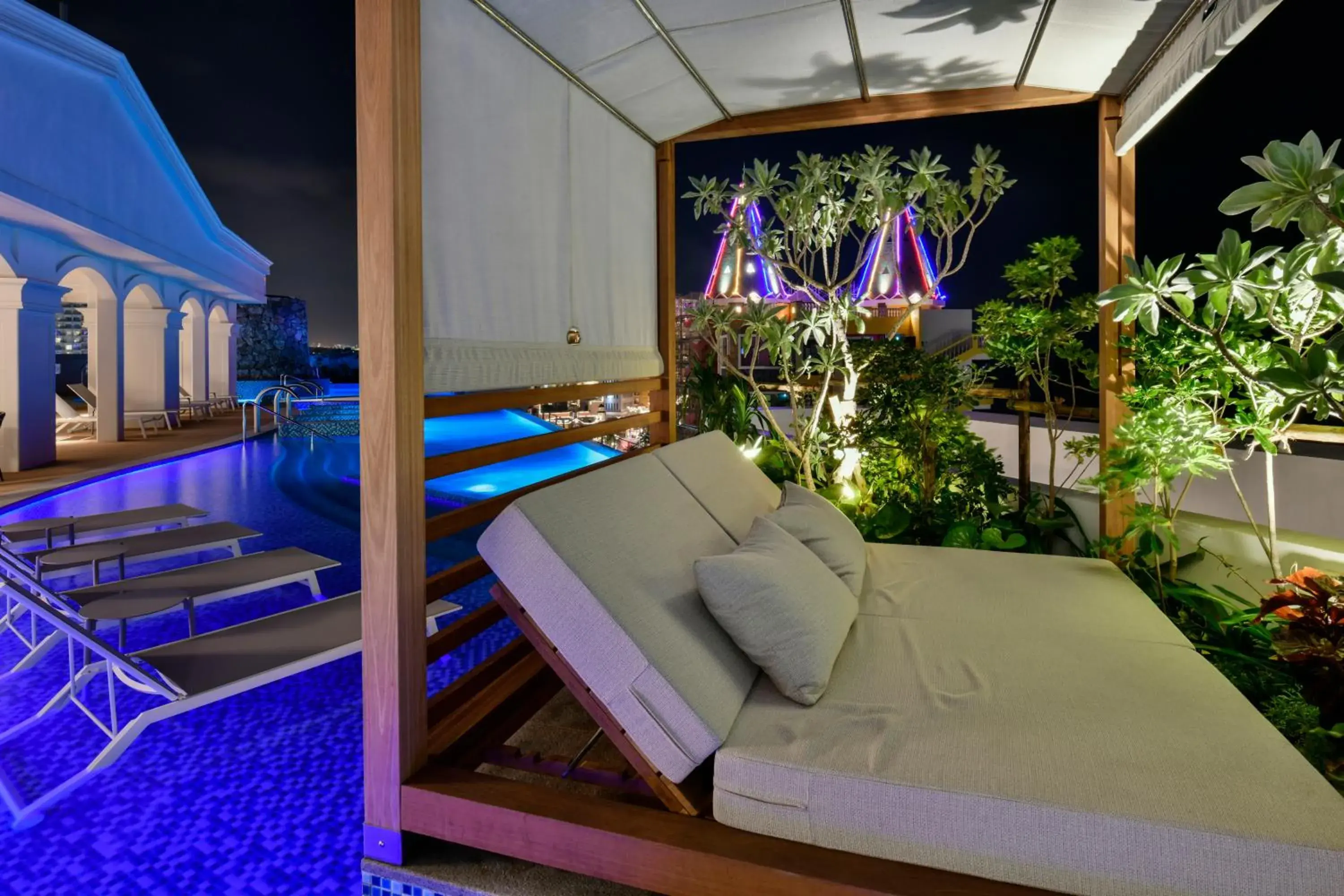 Pool view in Lequ Okinawa Chatan Spa & Resort Pool view in Lequ Okinawa Chatan Spa & Resort
