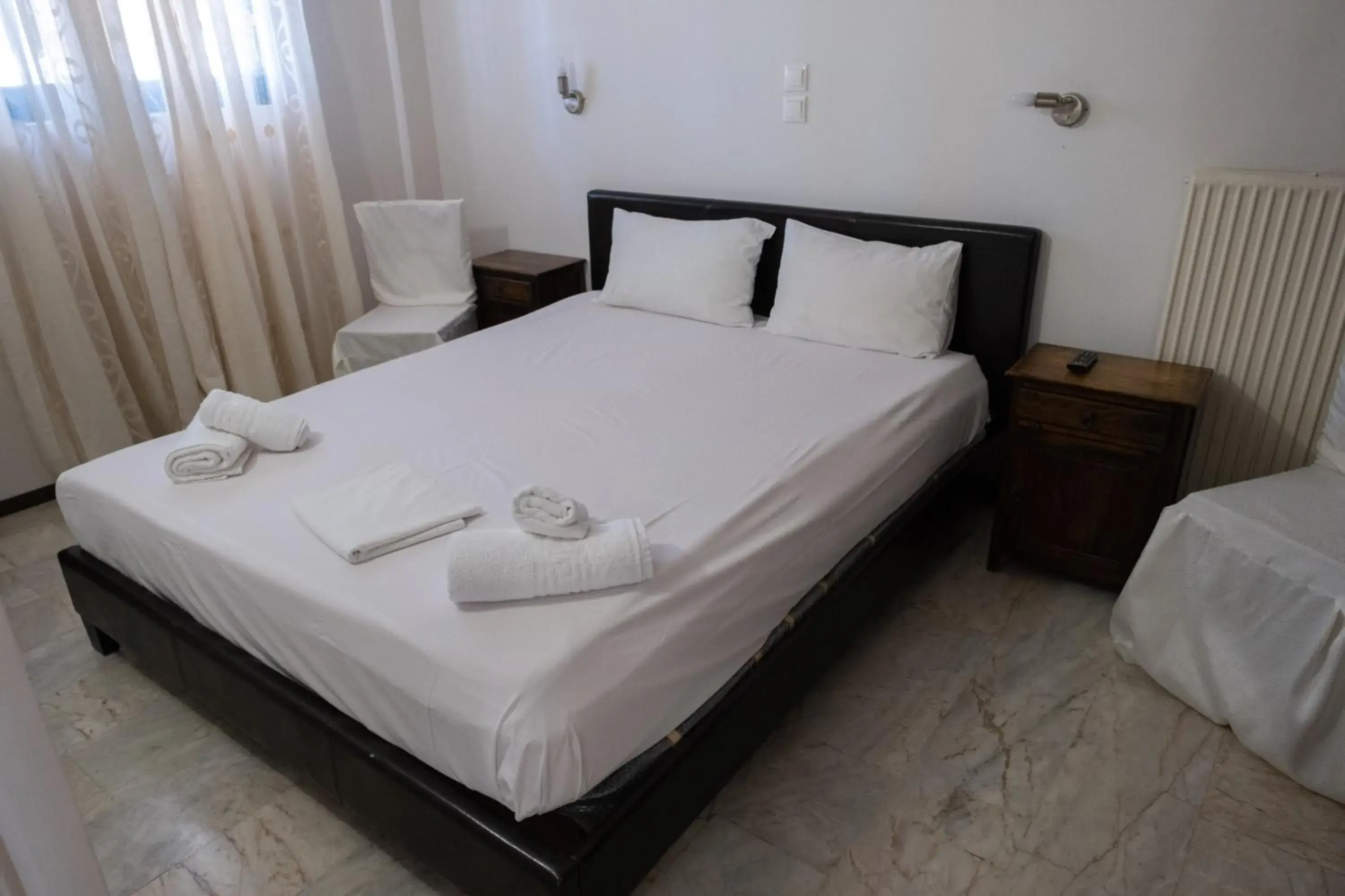 Twin Room with Garden View in Tsamadanis Hotel & Bungalows Friends Family Twin Room with Garden View in Tsamadanis Hotel & Bungalows Friends Family