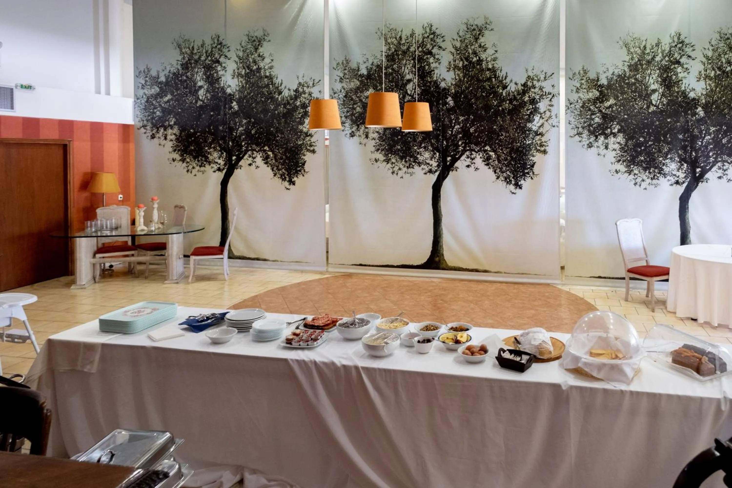 Food and drinks in Tsamadanis Hotel & Bungalows Friends Family