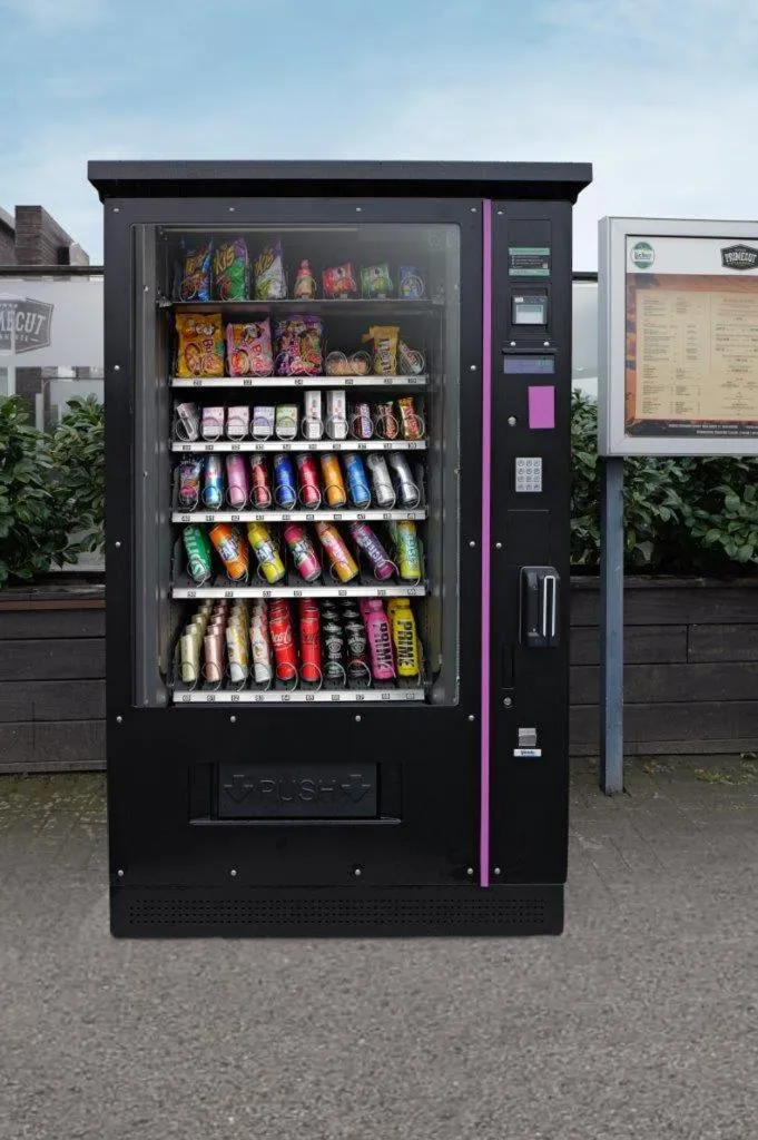 Restaurant/places to eat in Primetime Hotel