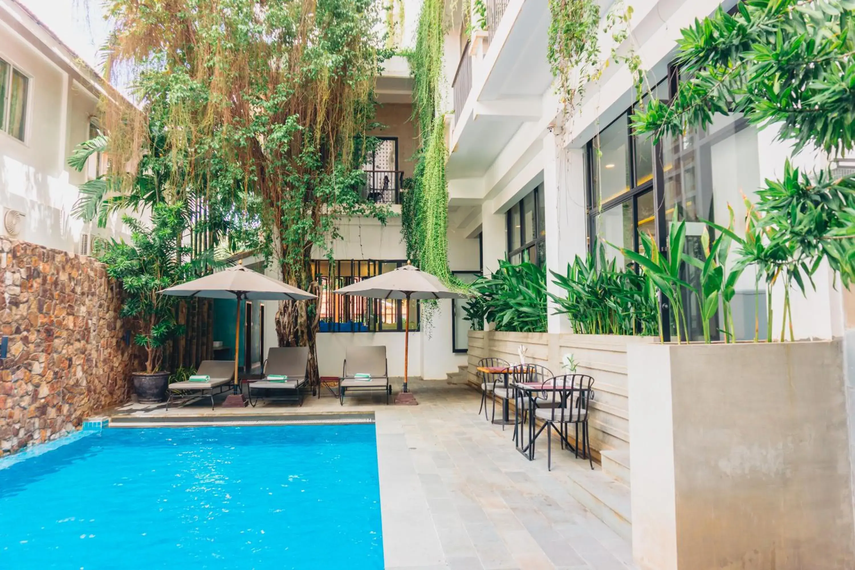 Swimming pool in Angkor Aurora Swimming pool in Angkor Aurora