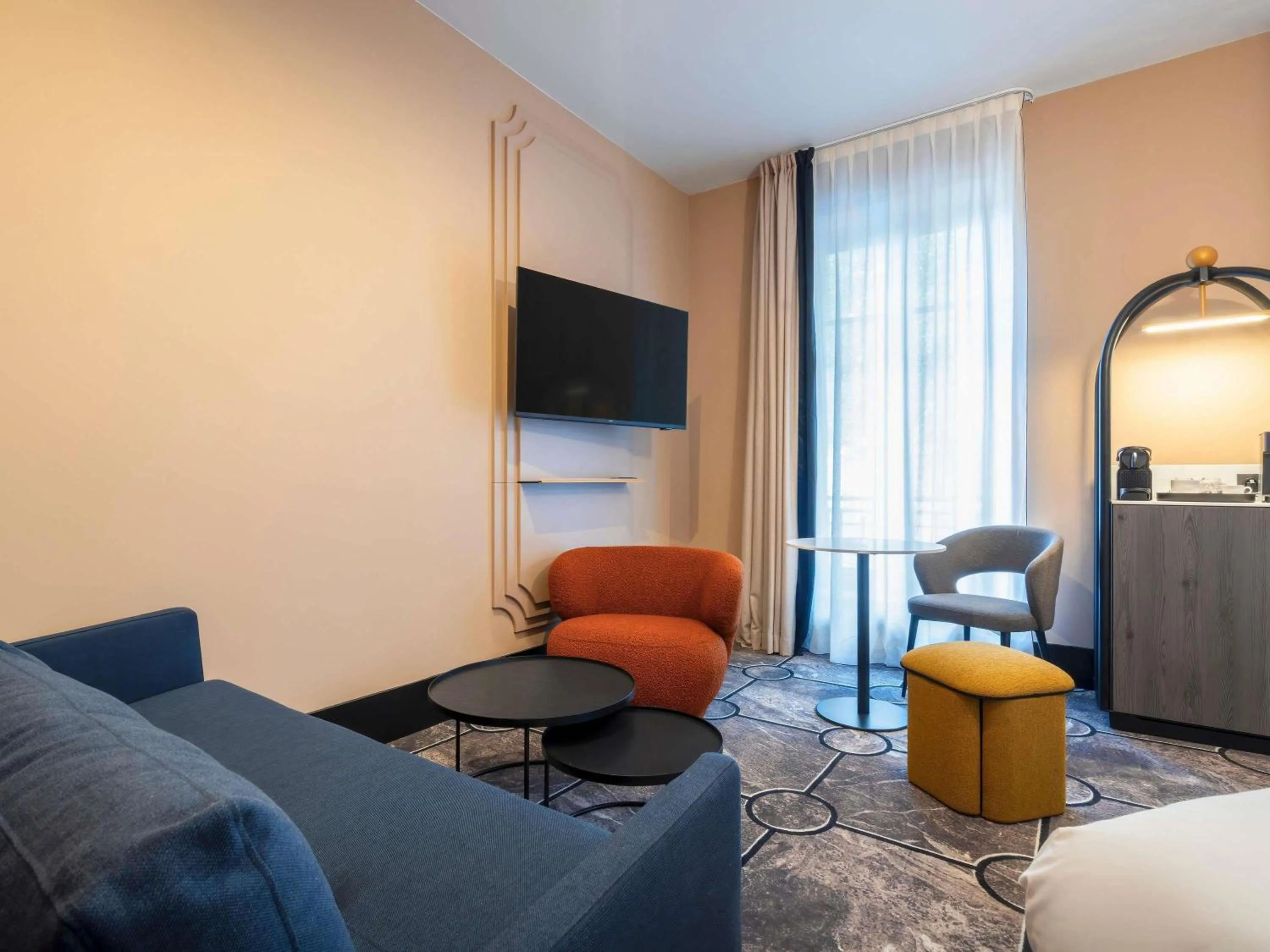 Bedroom in Grand Hotel des Brotteaux Lyon Ctre - Handwritten Collection