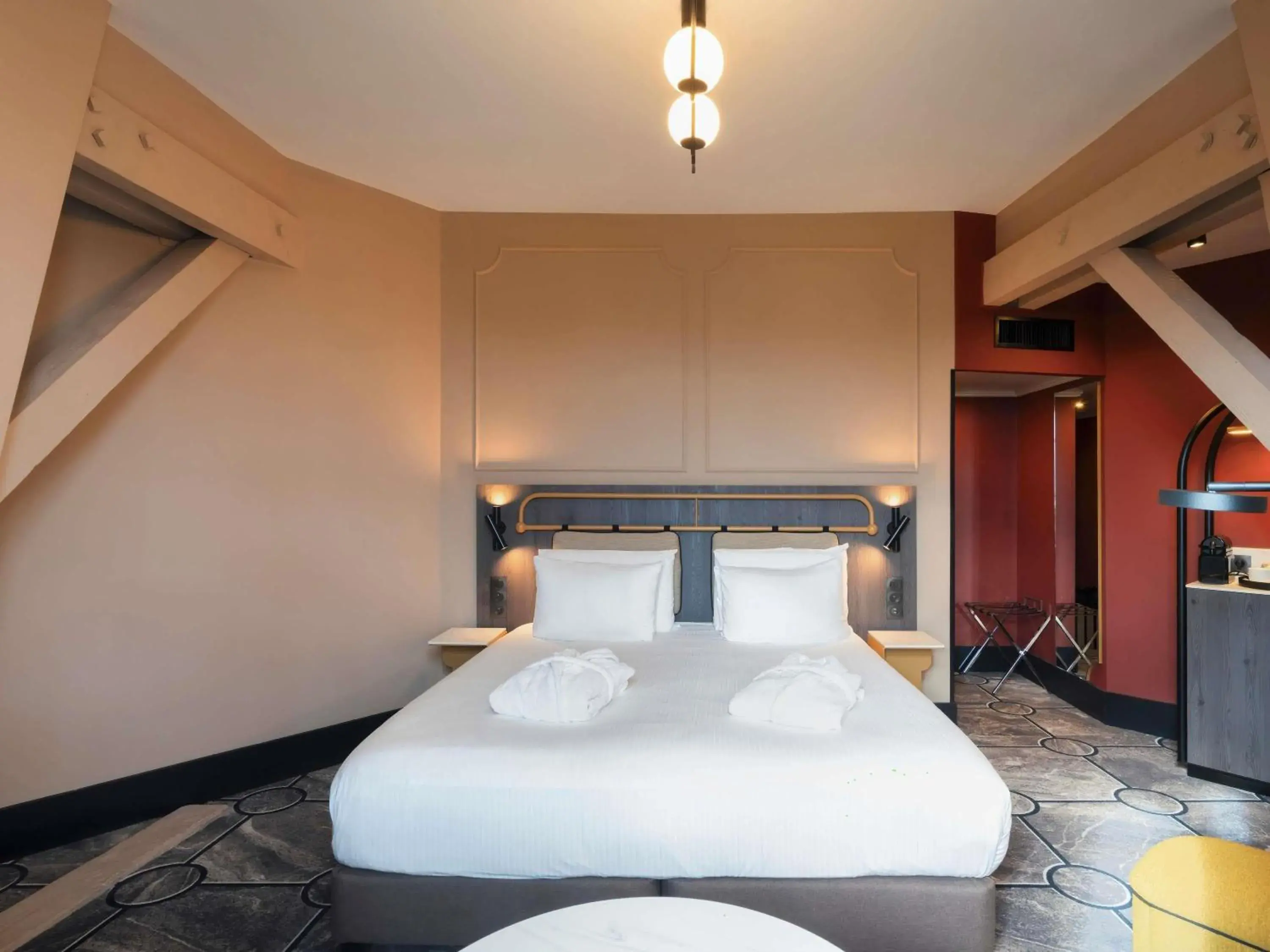 Bedroom, Bed in Grand Hotel des Brotteaux Lyon - Handwritten Collection Bedroom, Bed in Grand Hotel des Brotteaux Lyon - Handwritten Collection