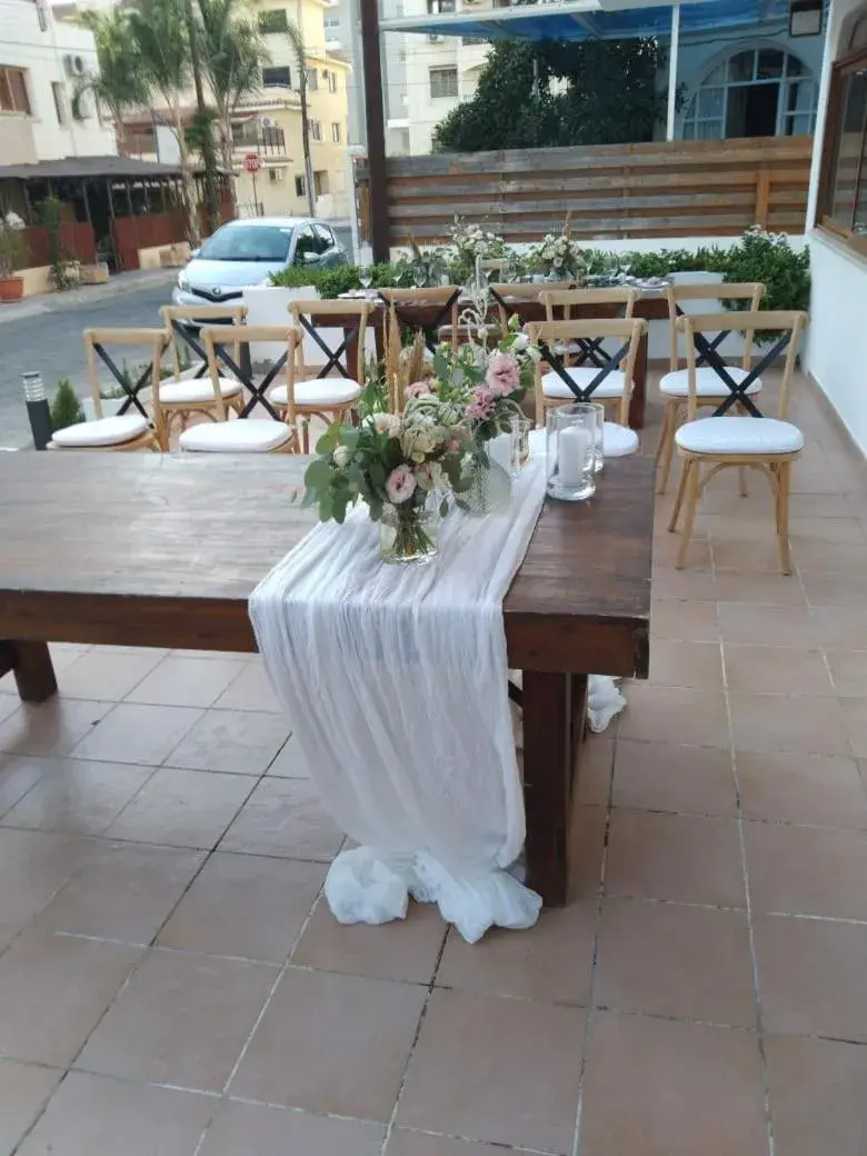 wedding in La Veranda Hotel