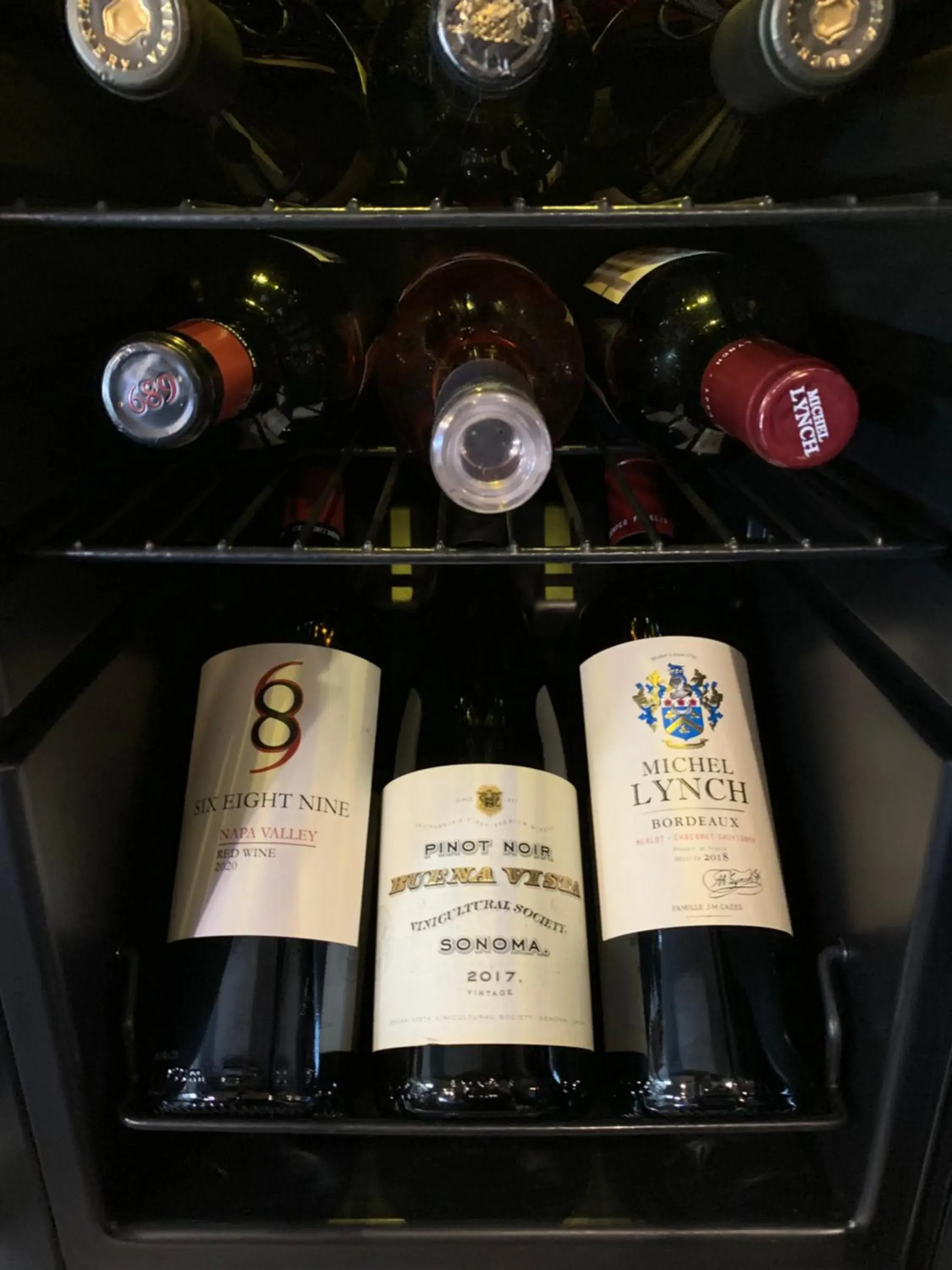 Restaurant/places to eat in Lalamare Kouri Restaurant/places to eat in Lalamare Kouri