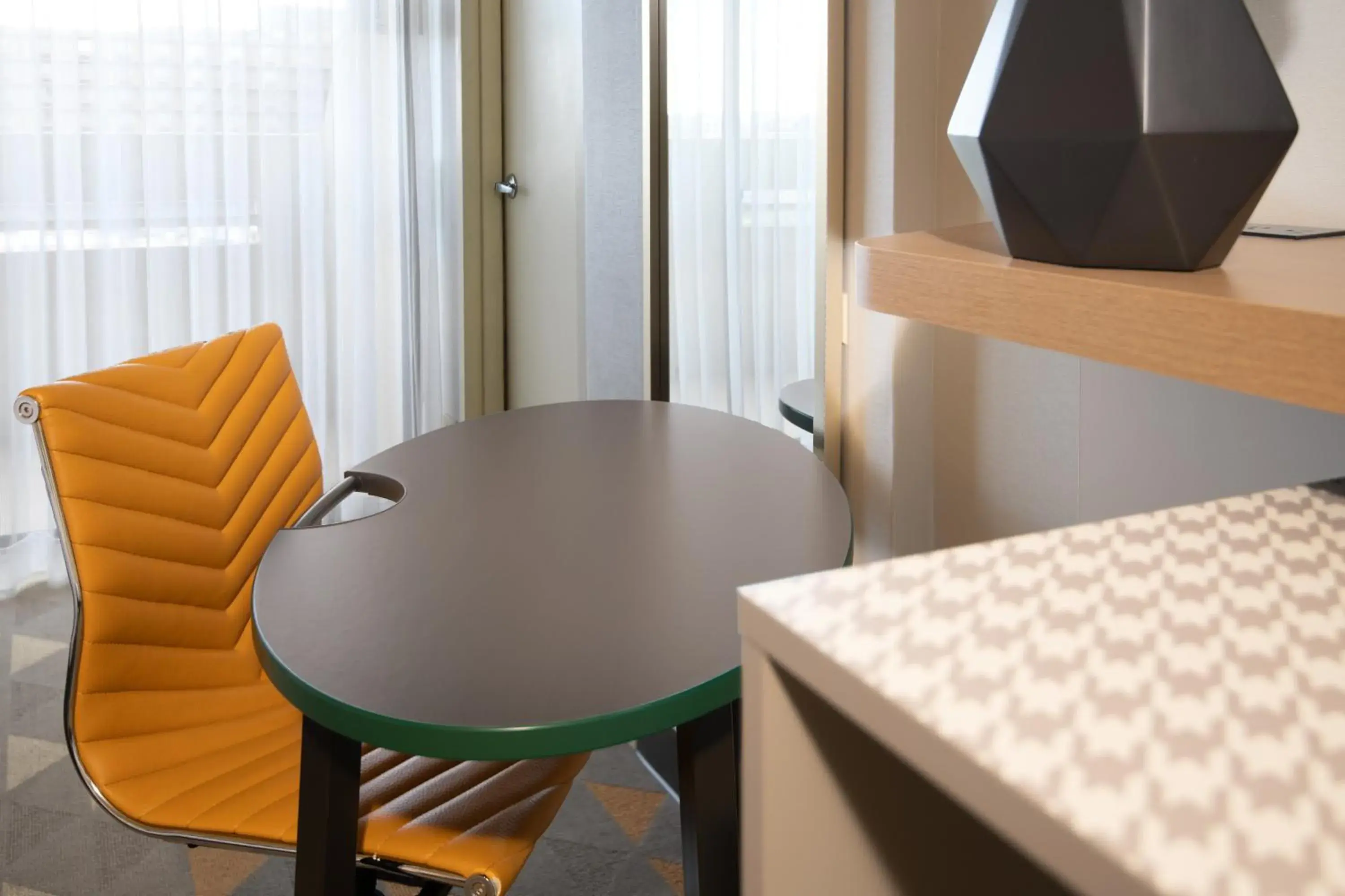 Premium Corner Queen Room with Balcony and Mountain View - Furnished in Holiday Inn Denver East by IHG Premium Corner Queen Room with Balcony and Mountain View - Furnished in Holiday Inn Denver East by IHG