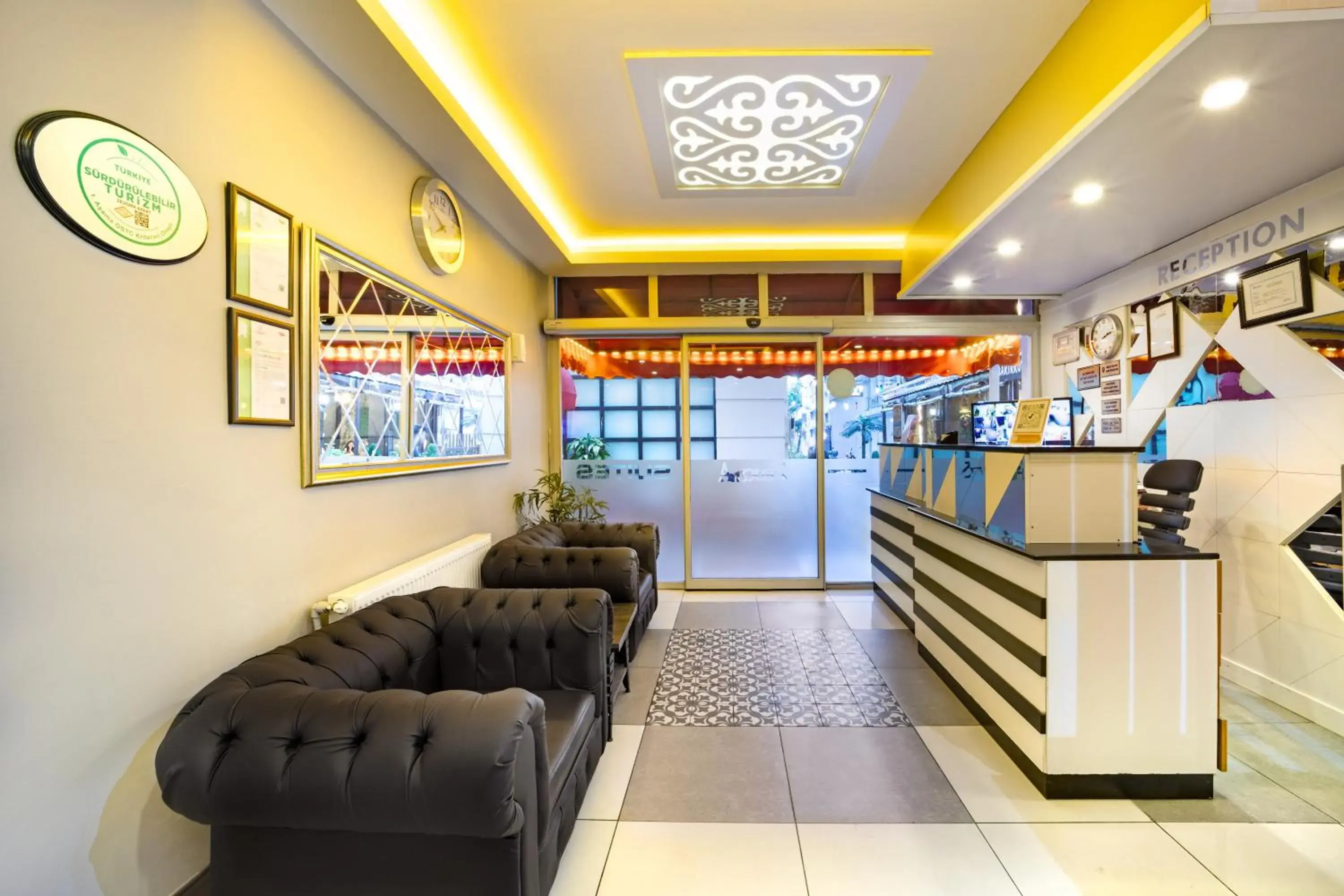 Property building in Bakırköy Zeugma Suit Otel Property building in Bakırköy Zeugma Suit Otel