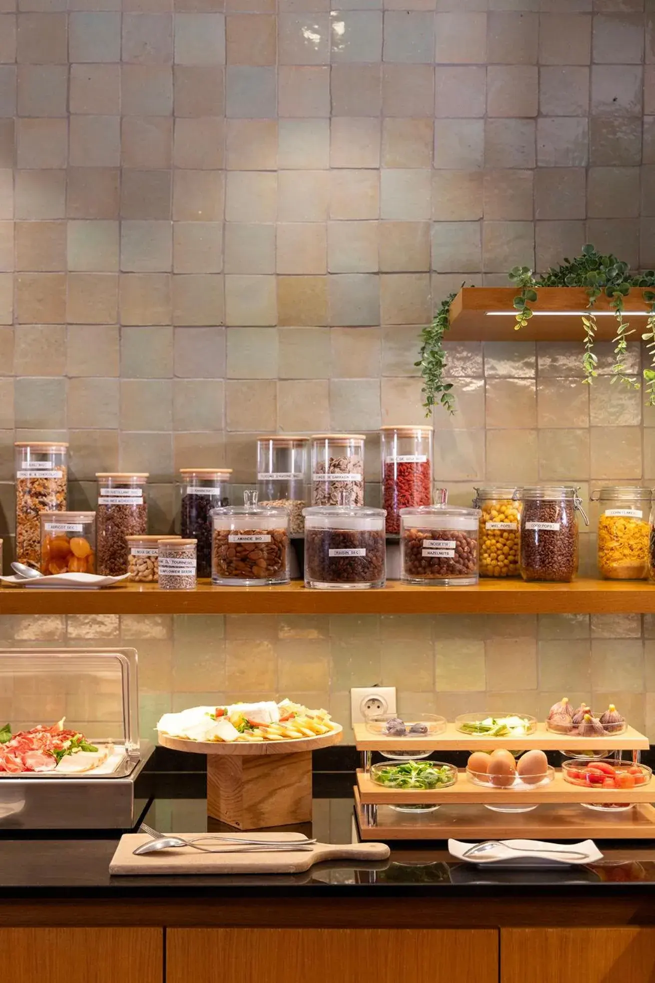 Buffet breakfast in Hotel Le Six Buffet breakfast in Hotel Le Six