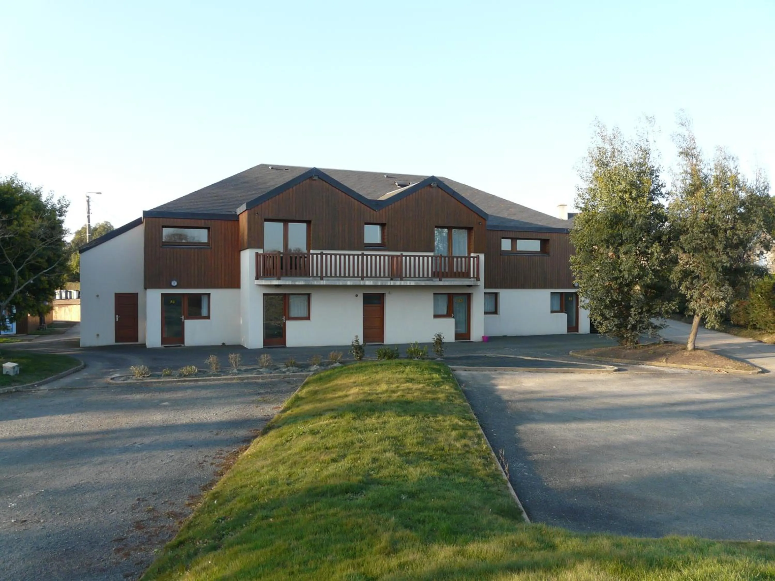 Facade/entrance in Hôtel de la baie de Paimpol