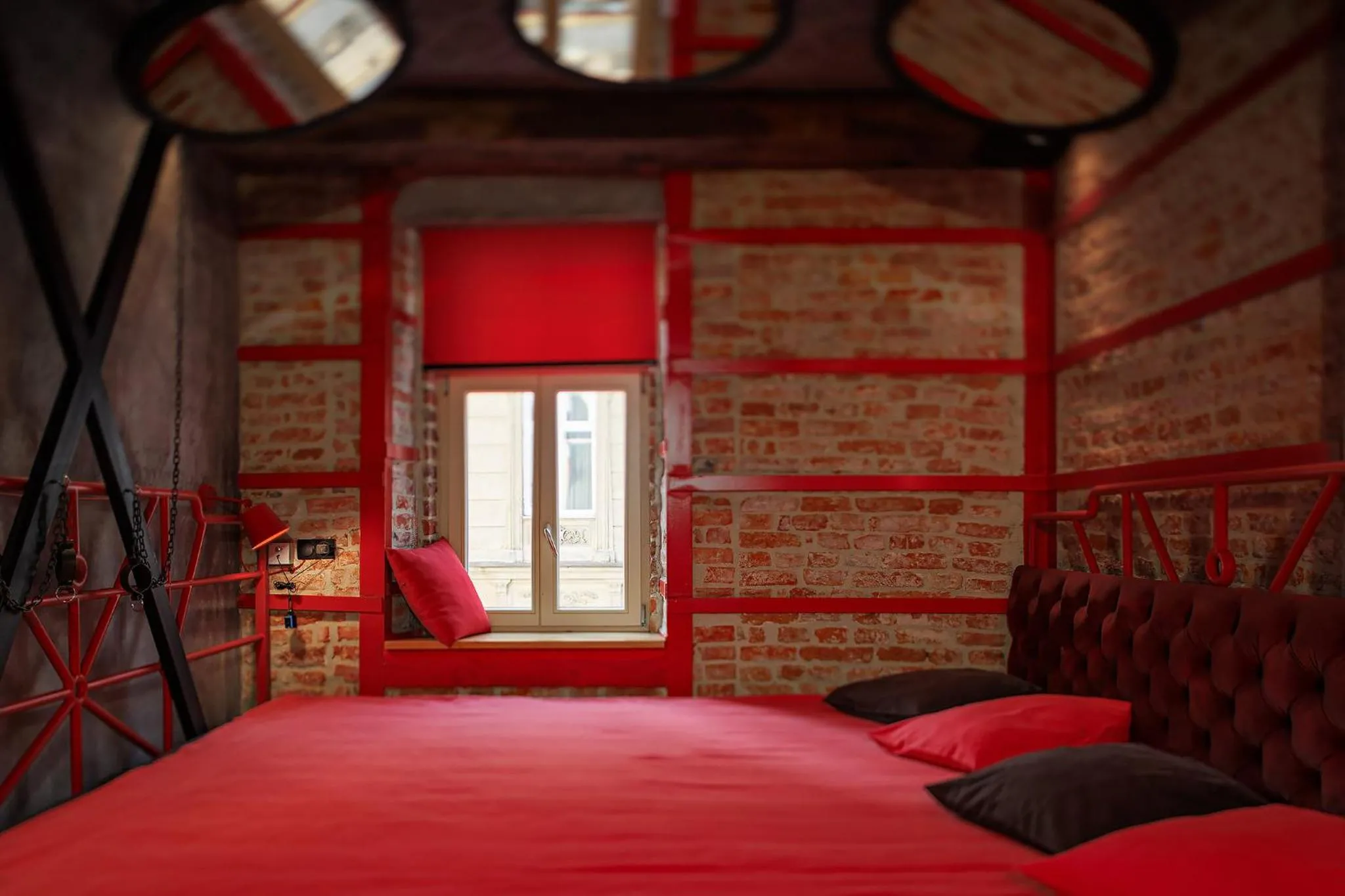 Bed in Masoch. Hotel & Cafe