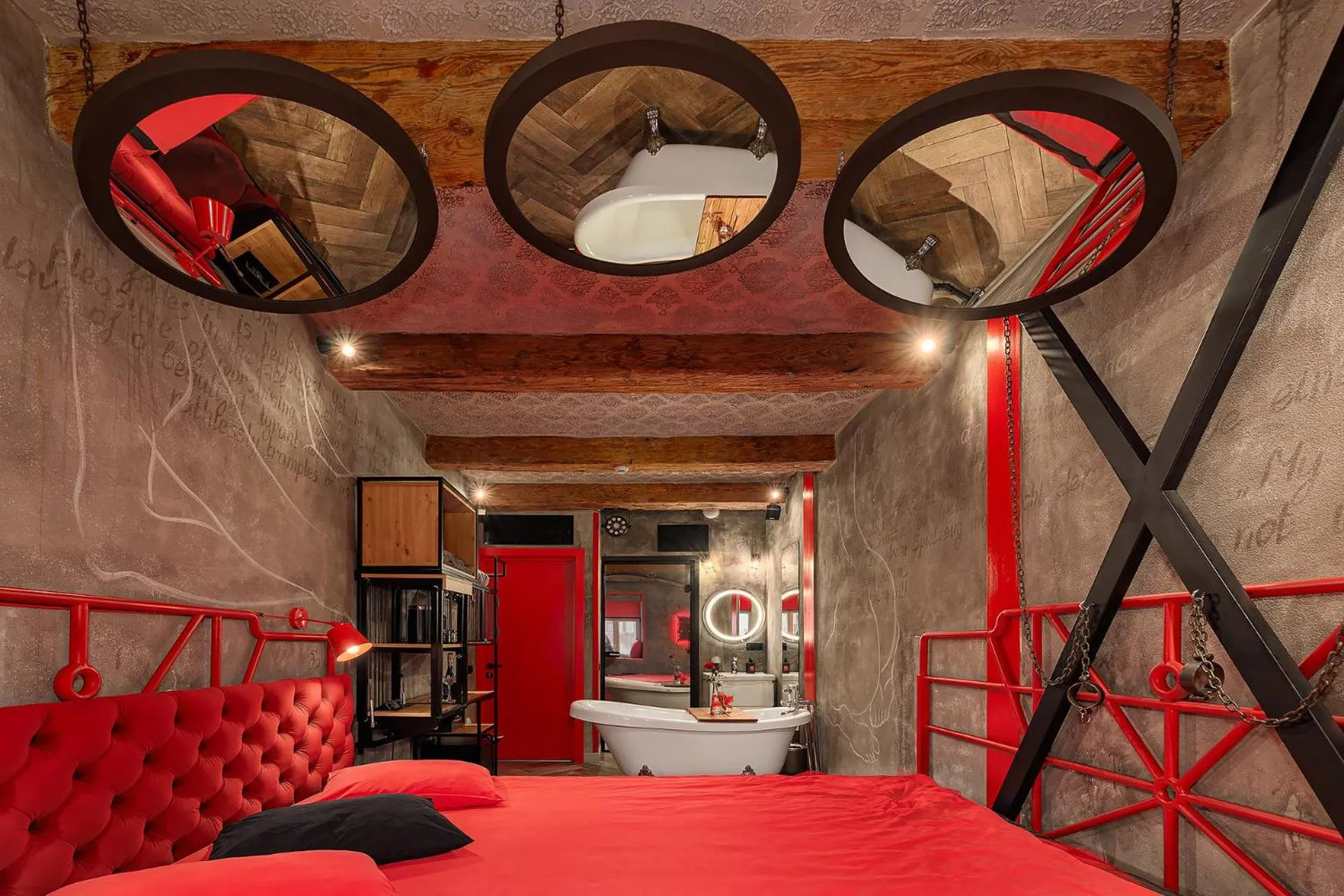 Bed in Masoch. Hotel & Cafe
