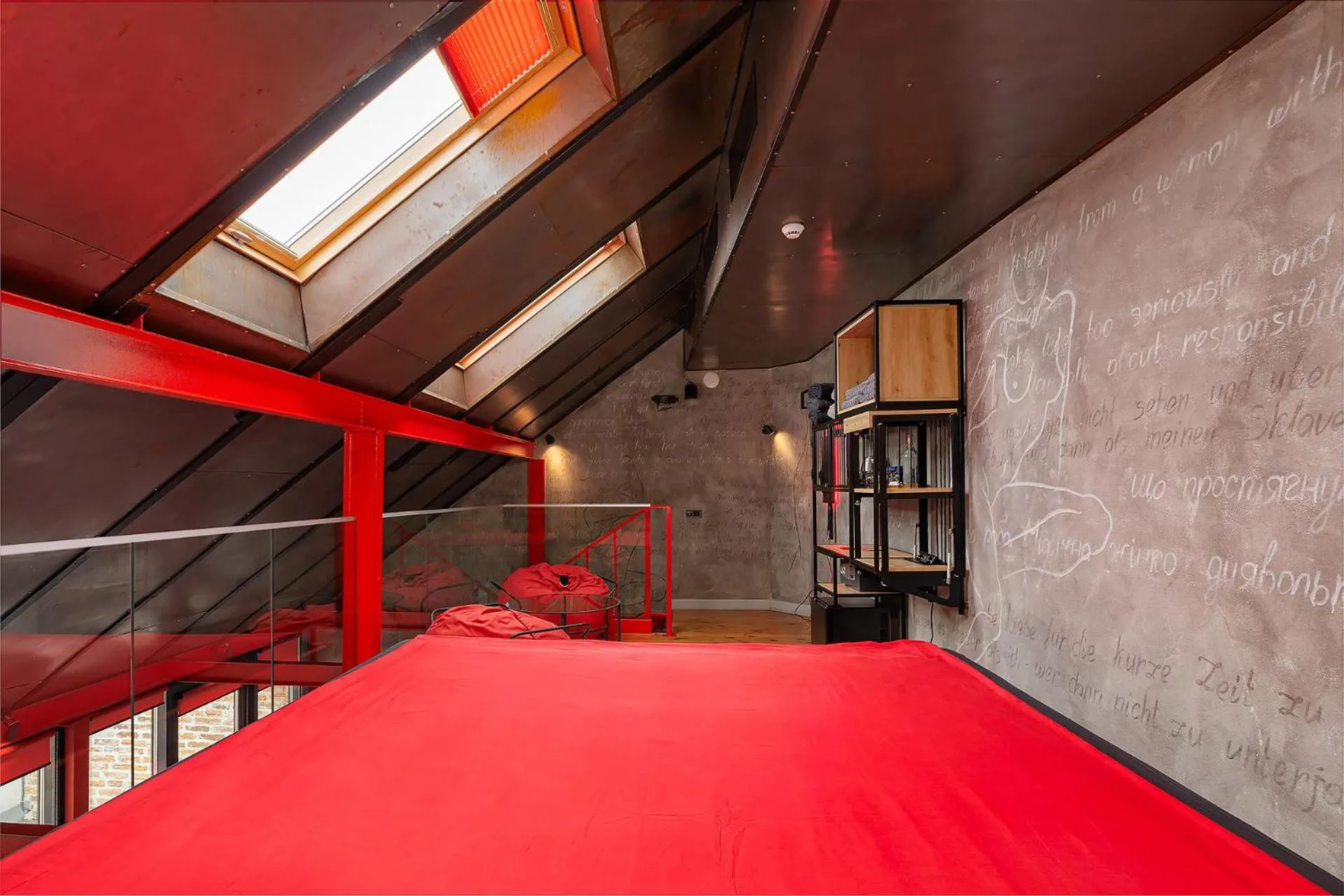 Bed in Masoch. Hotel & Cafe