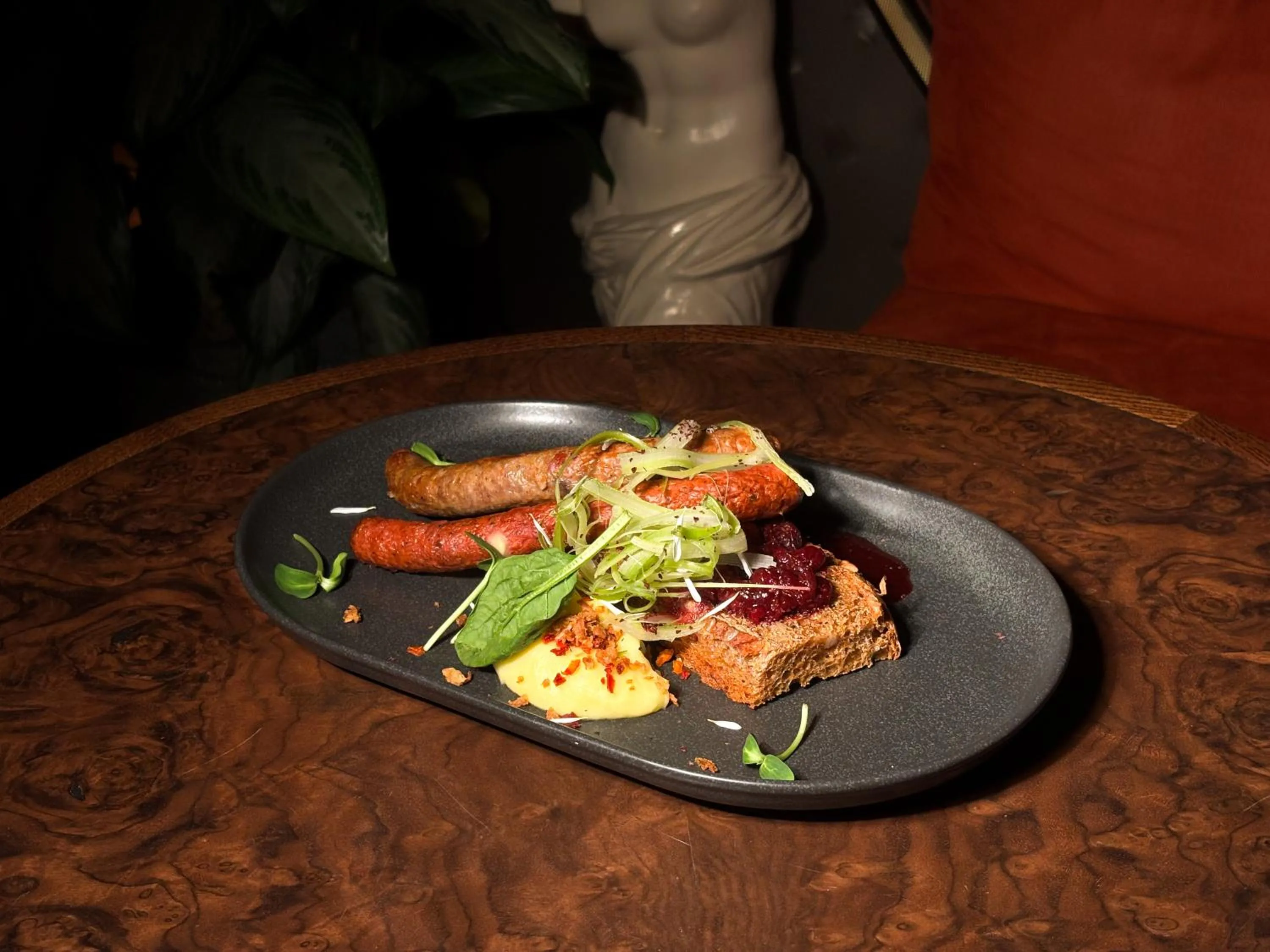 Restaurant/places to eat in Masoch. Hotel & Cafe