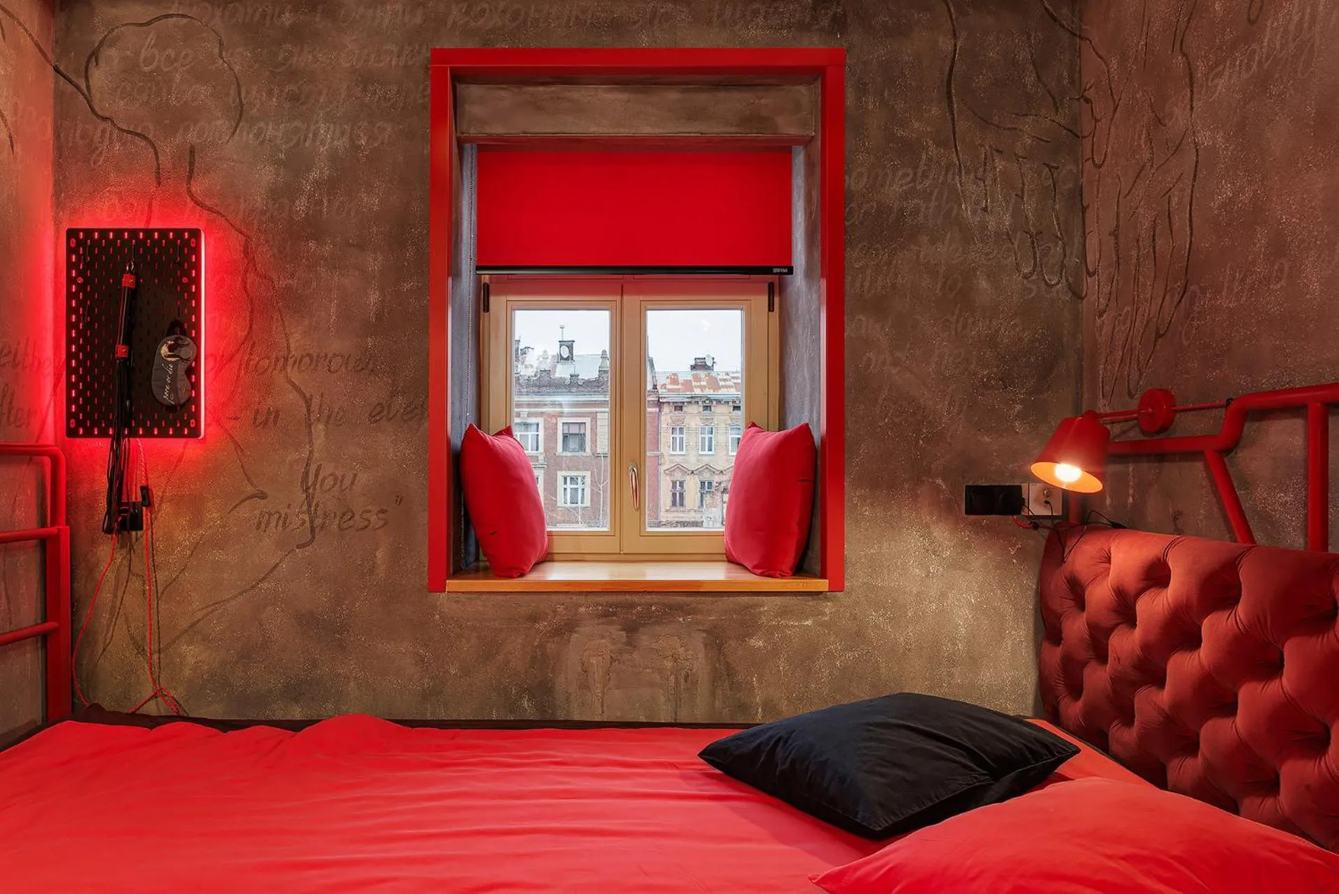 Bed in Masoch. Hotel & Cafe