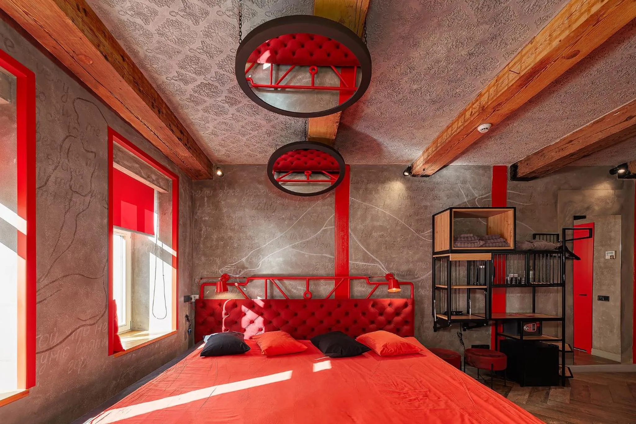 Bed in Masoch. Hotel & Cafe