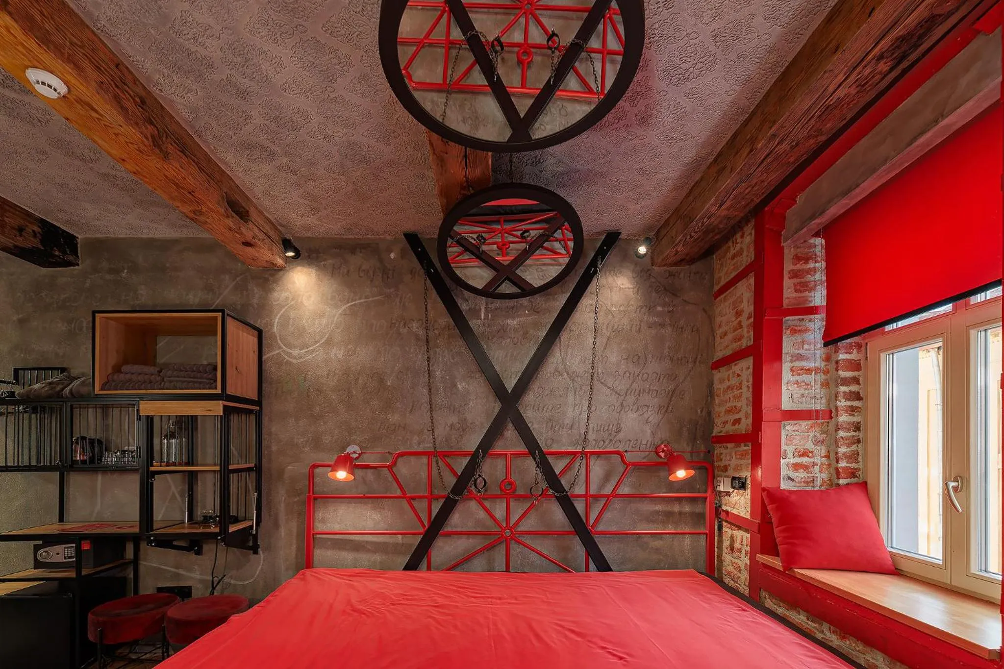 Bed in Masoch. Hotel & Cafe