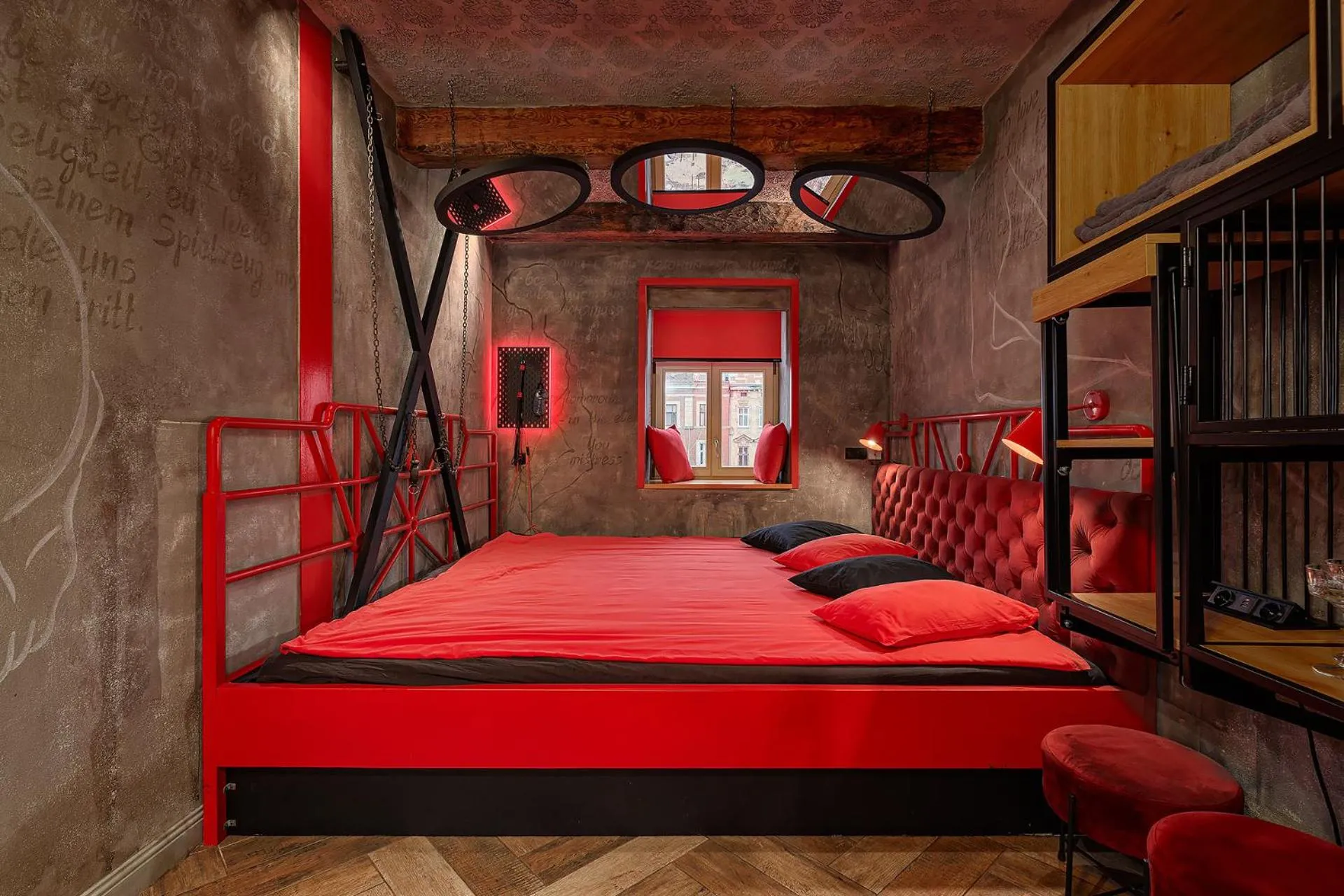 Bed in Masoch. Hotel & Cafe