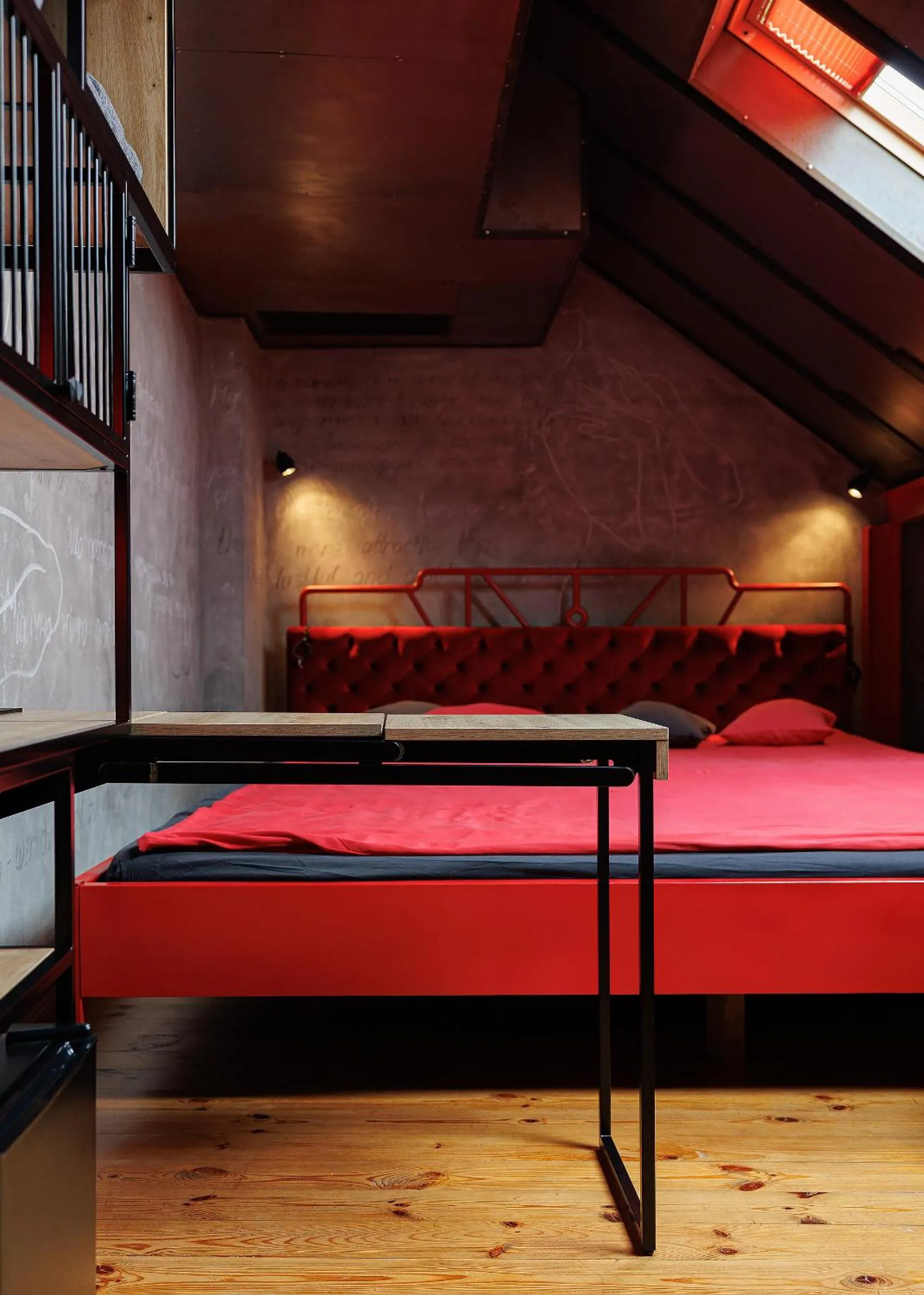 Bed in Masoch. Hotel & Cafe