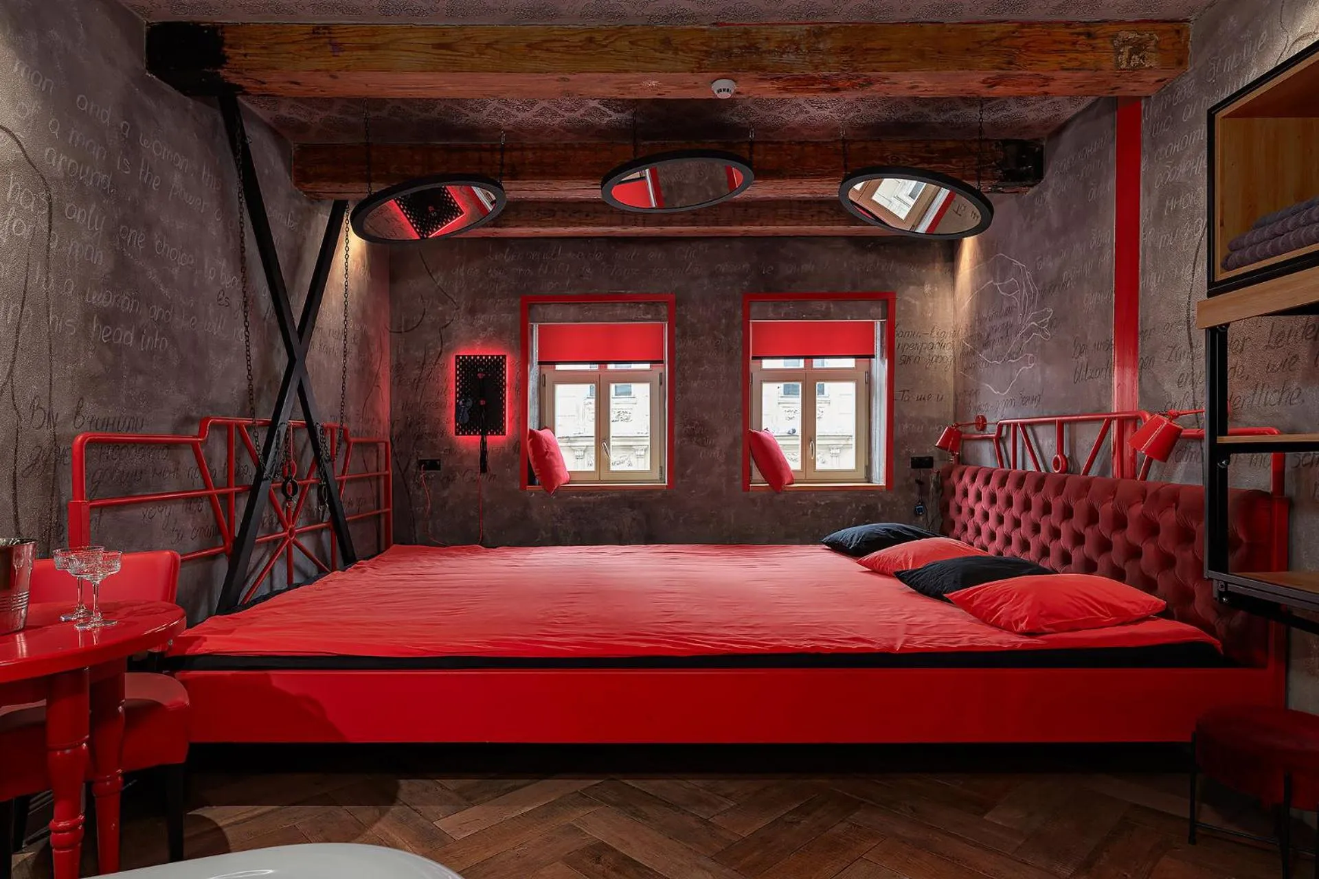 Bed in Masoch. Hotel & Cafe