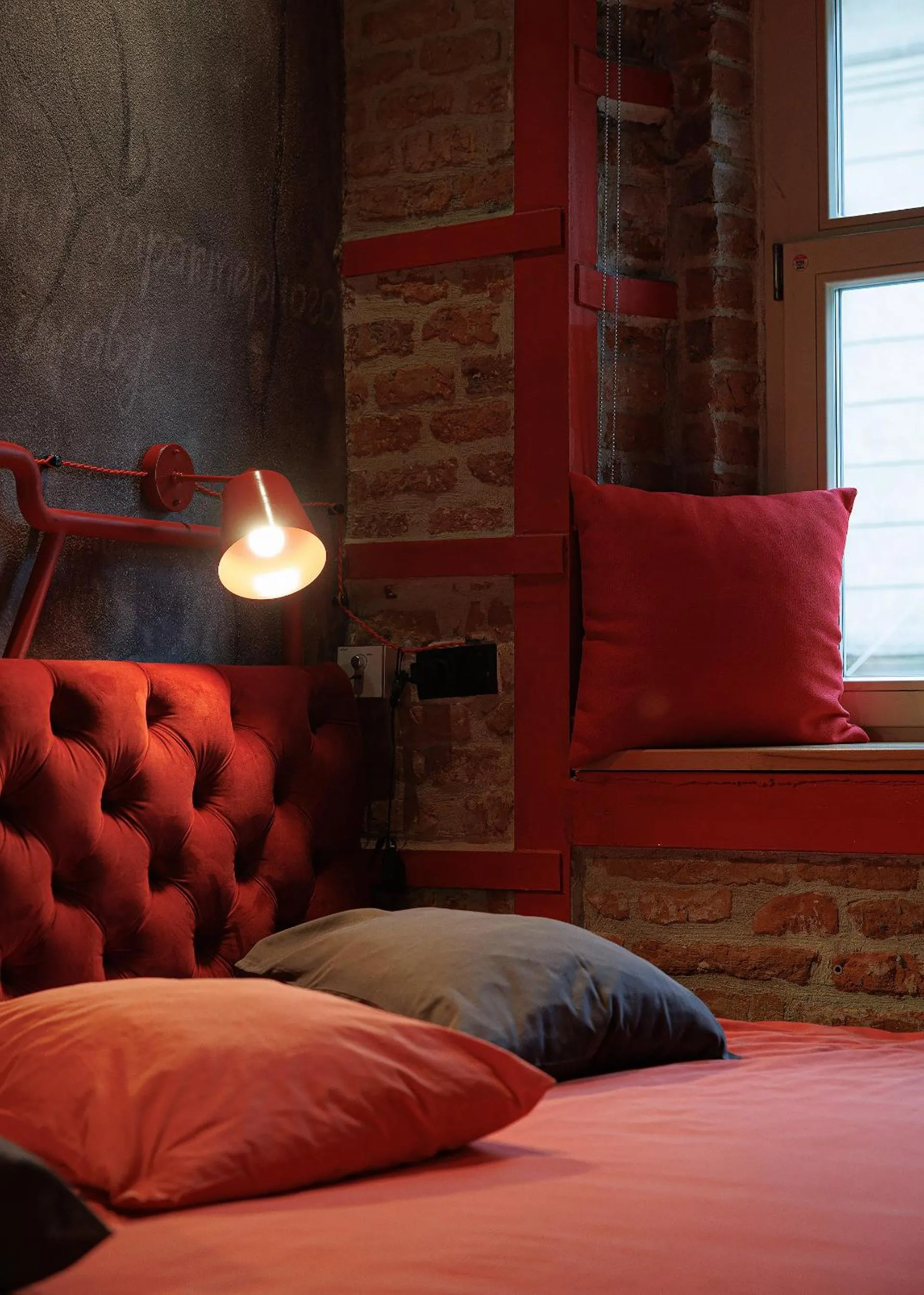 Bed in Masoch. Hotel & Cafe