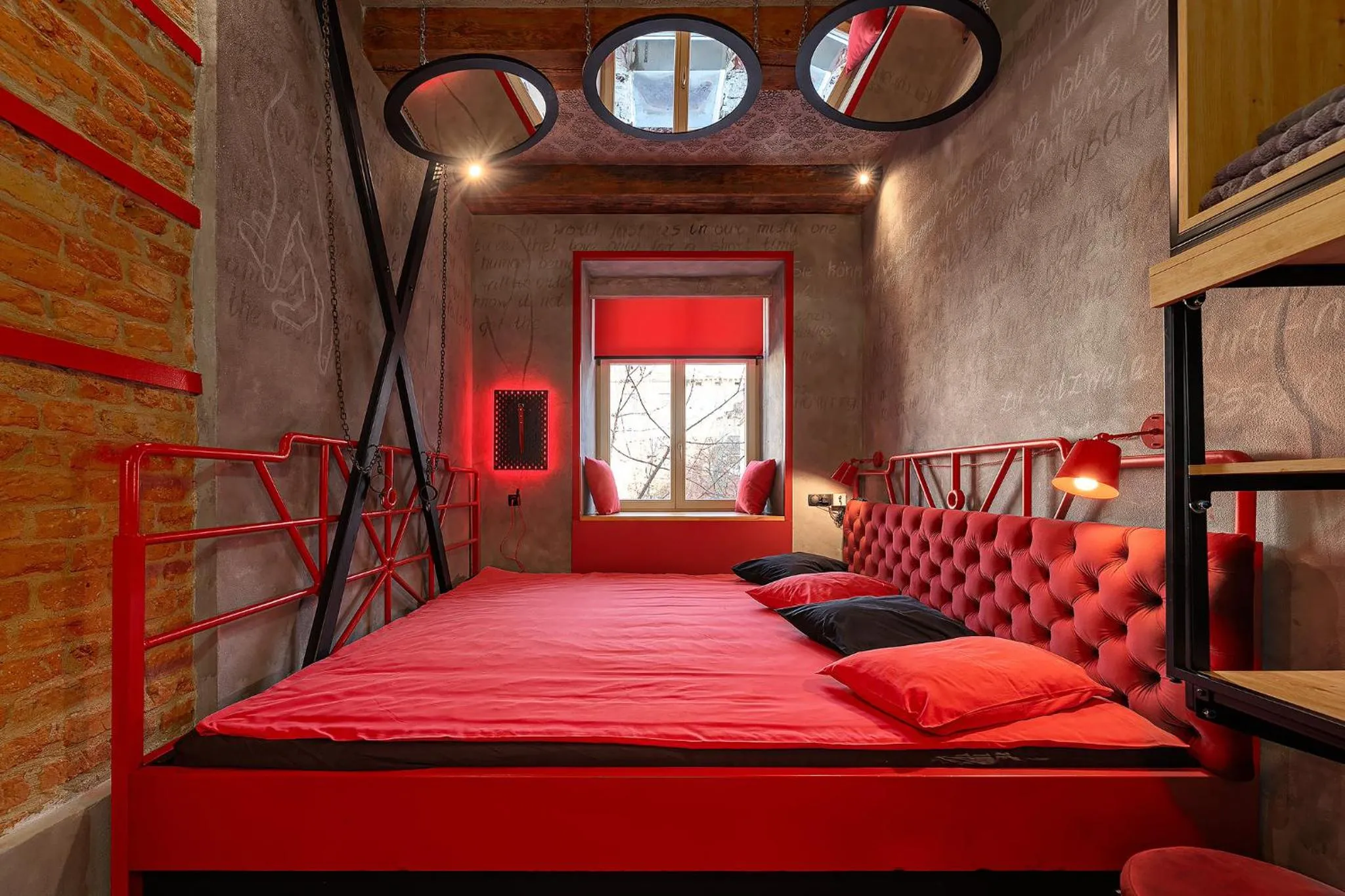 Bed in Masoch. Hotel & Cafe