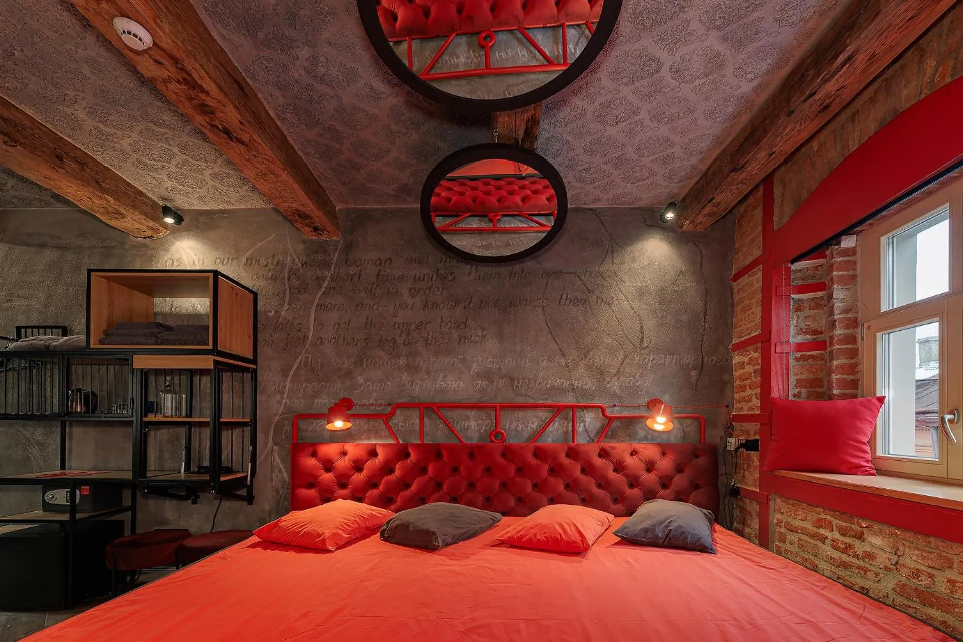 Bed in Masoch. Hotel & Cafe